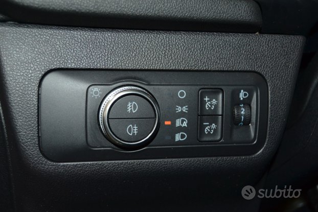 Ford Kuga 1.5 TDCi 120CV Titanium UniPro/Navi/T.Cam 