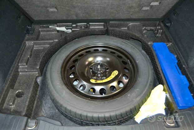 Ford Kuga 1.5 TDCi 120CV Titanium UniPro/Navi/T.Cam 