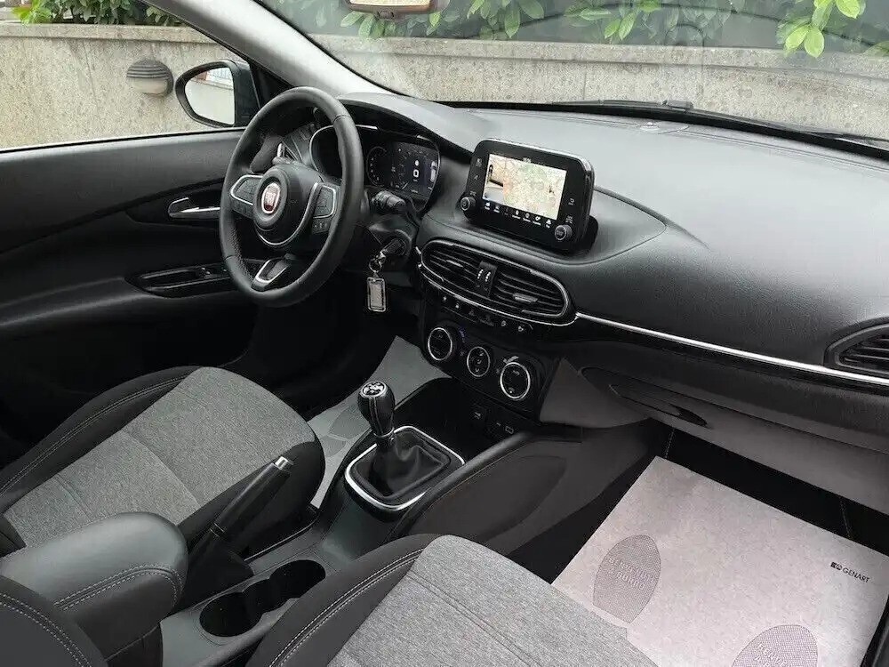 Fiat Tipo 1.6 Mjt 130Cv Cross Navi/LED/CruiseADD/PDK