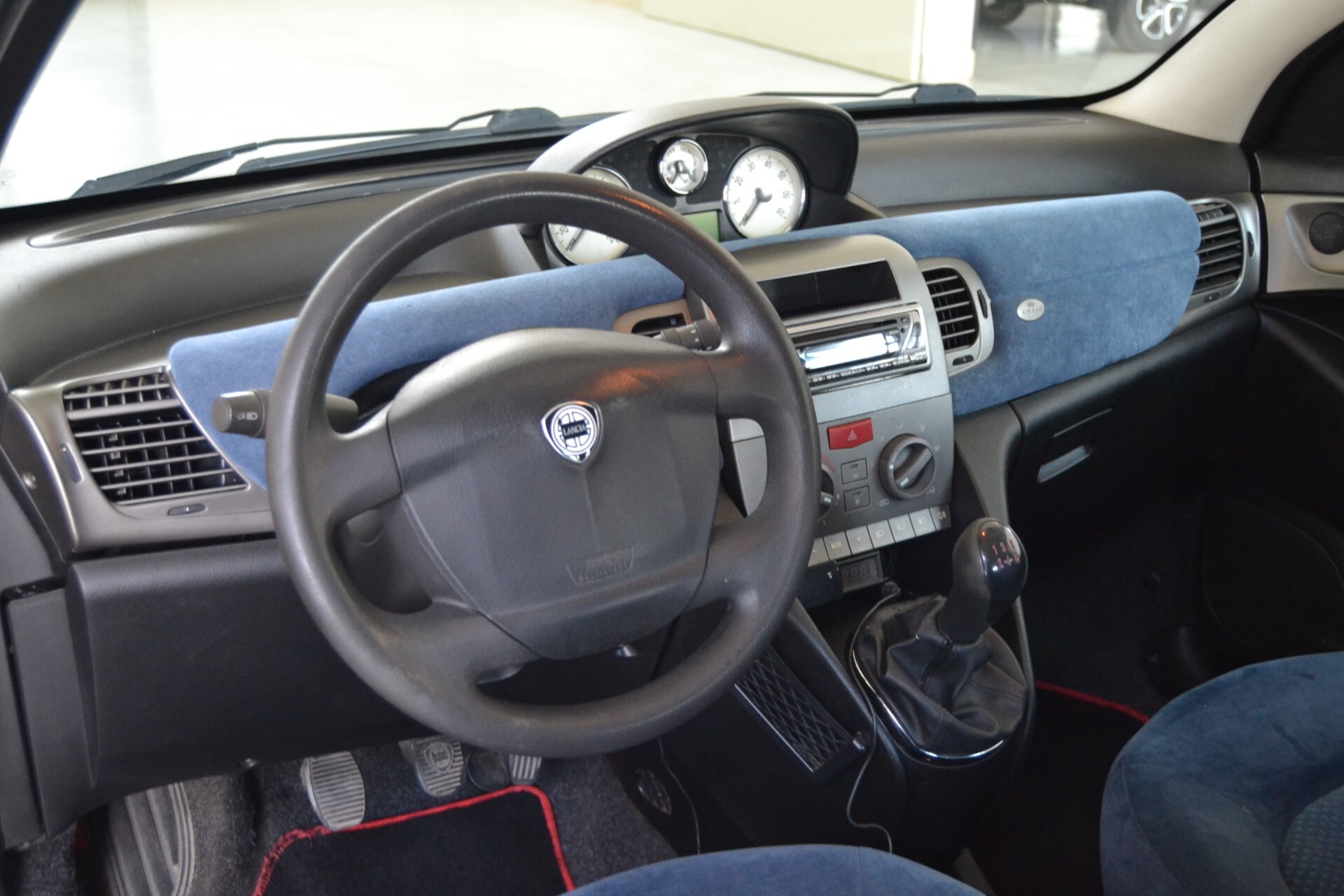 Lancia Ypsilon 1.3 MJT 75CV ORO RadioMP3/OkNeopatentati.