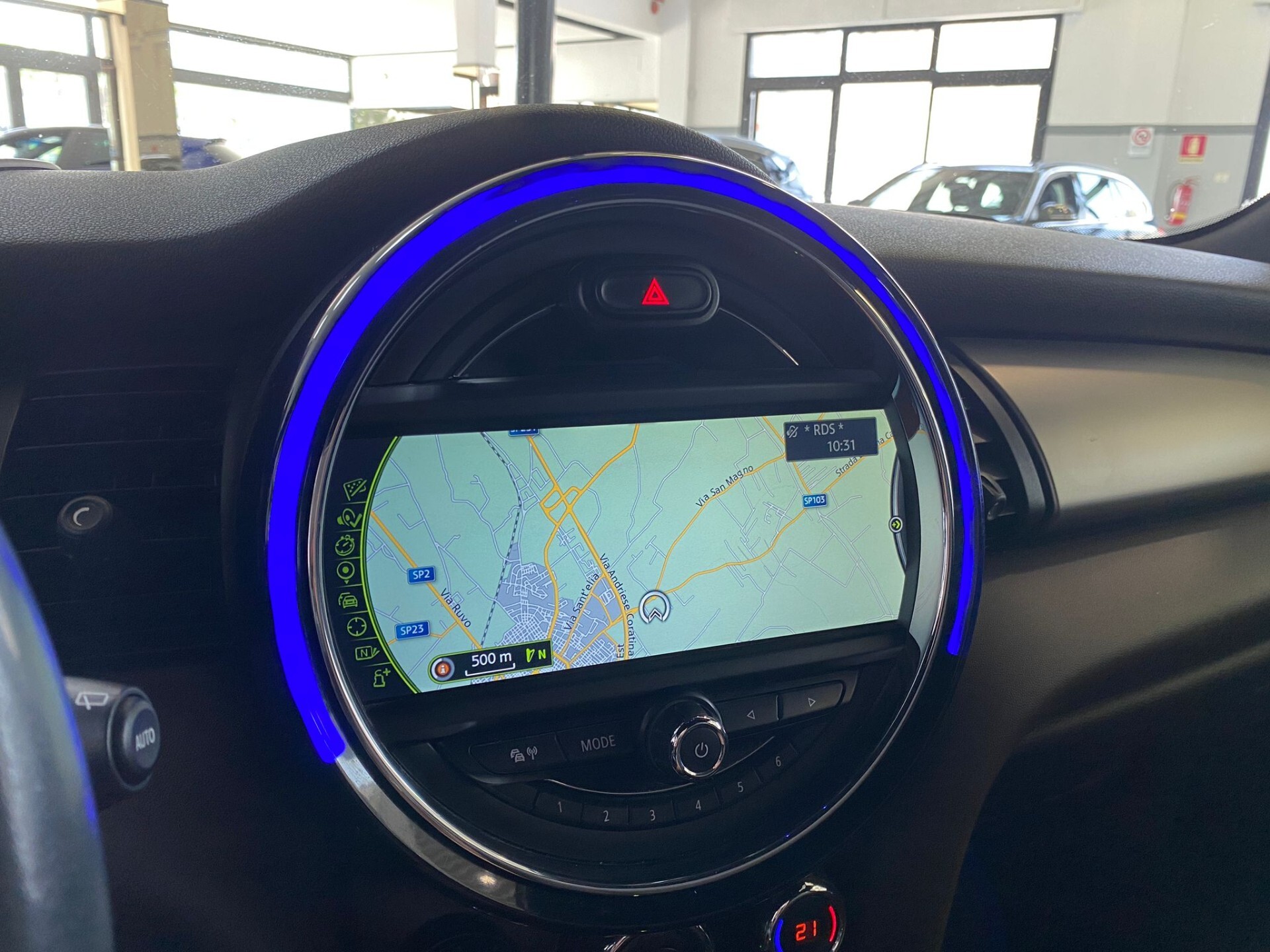 Mini Cooper 1.5Diesel HYPE Navi/Pelle/Xenon/C.Auto 
