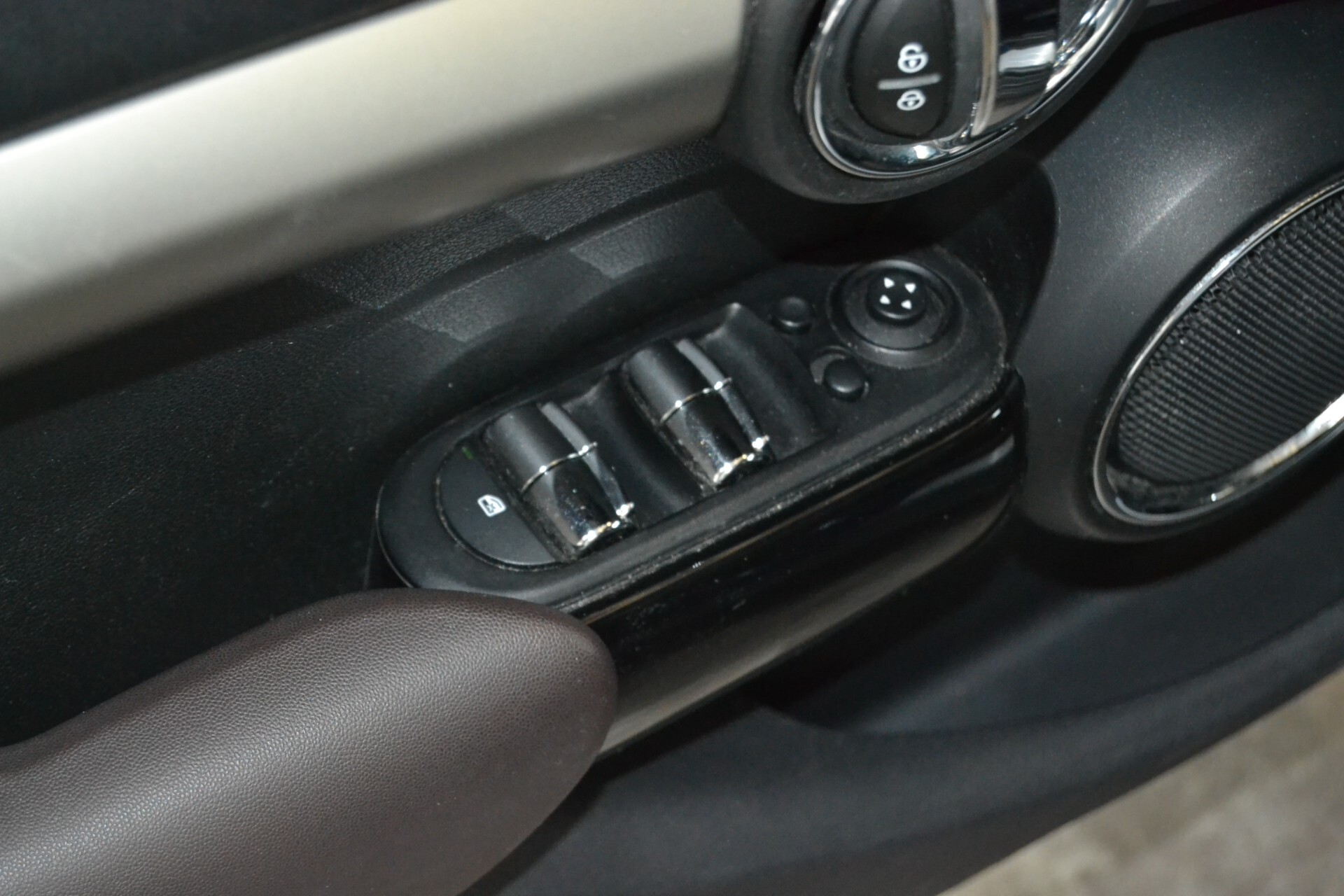 Mini Cooper 1.5Diesel HYPE Navi/Pelle/Xenon/C.Auto 