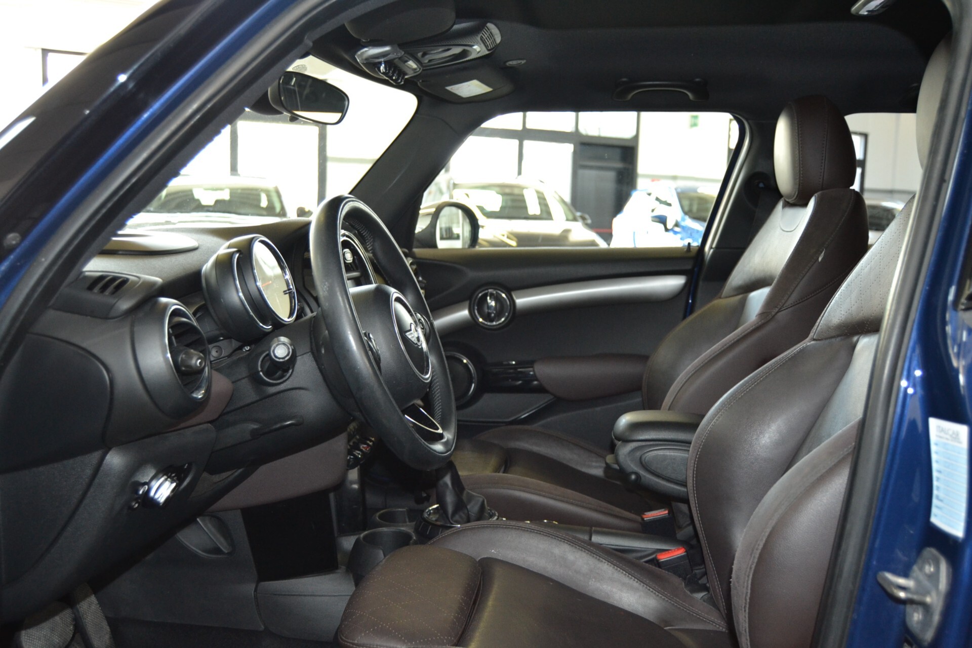 Mini Cooper 1.5Diesel HYPE Navi/Pelle/Xenon/C.Auto 