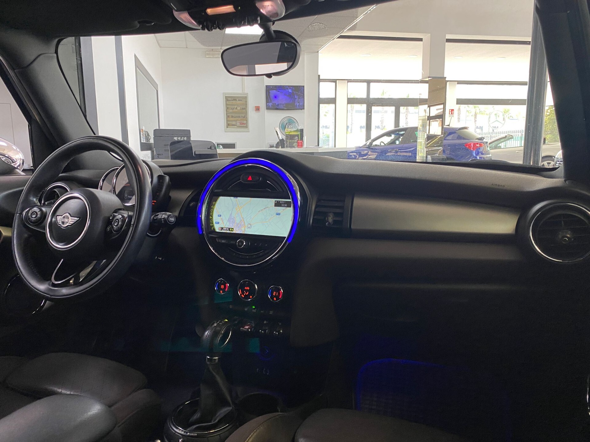 Mini Cooper 1.5Diesel HYPE Navi/Pelle/Xenon/C.Auto 