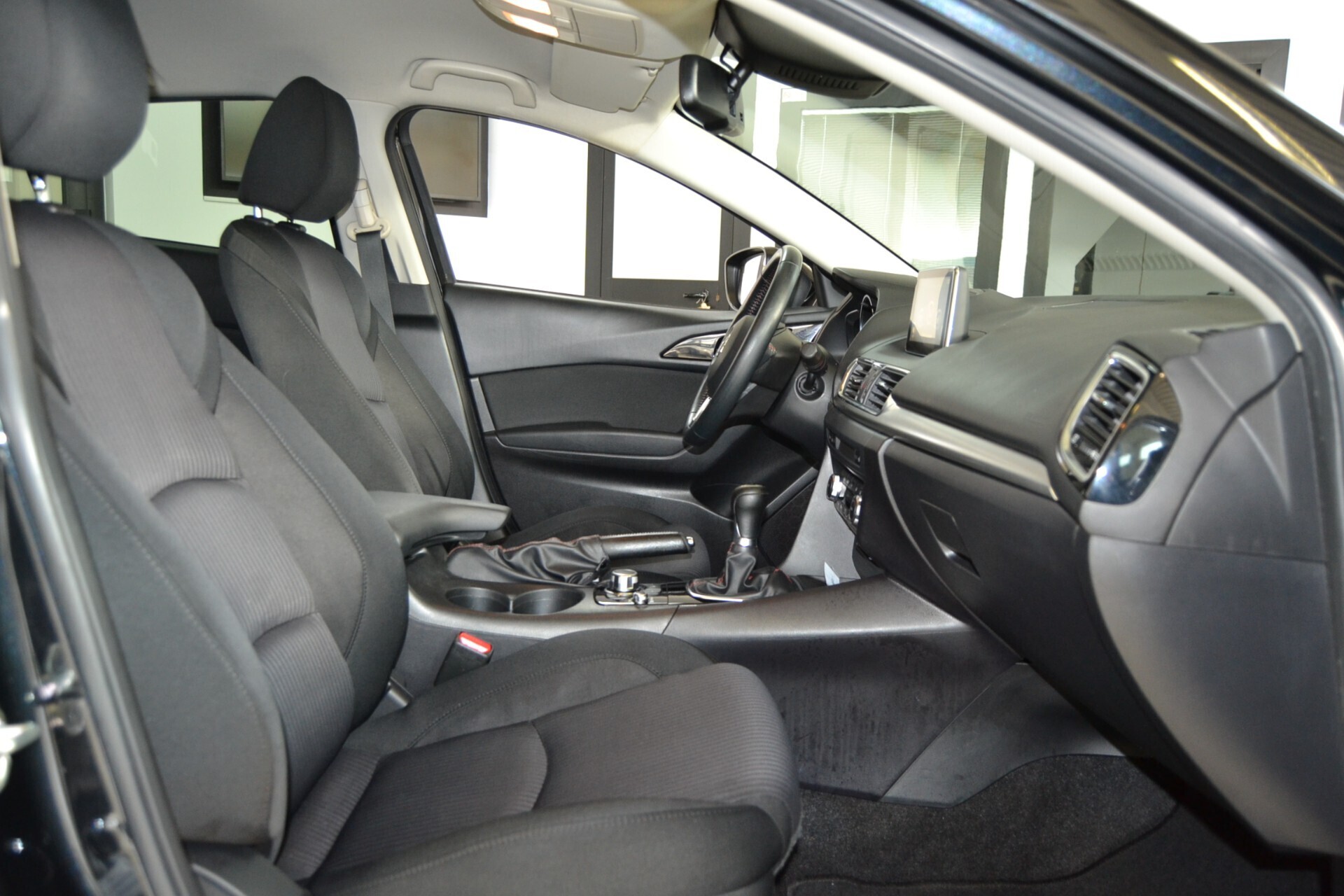 Mazda3 1.5 Skyactiv-D Exceed Cruise/Xenon/UNIPRO