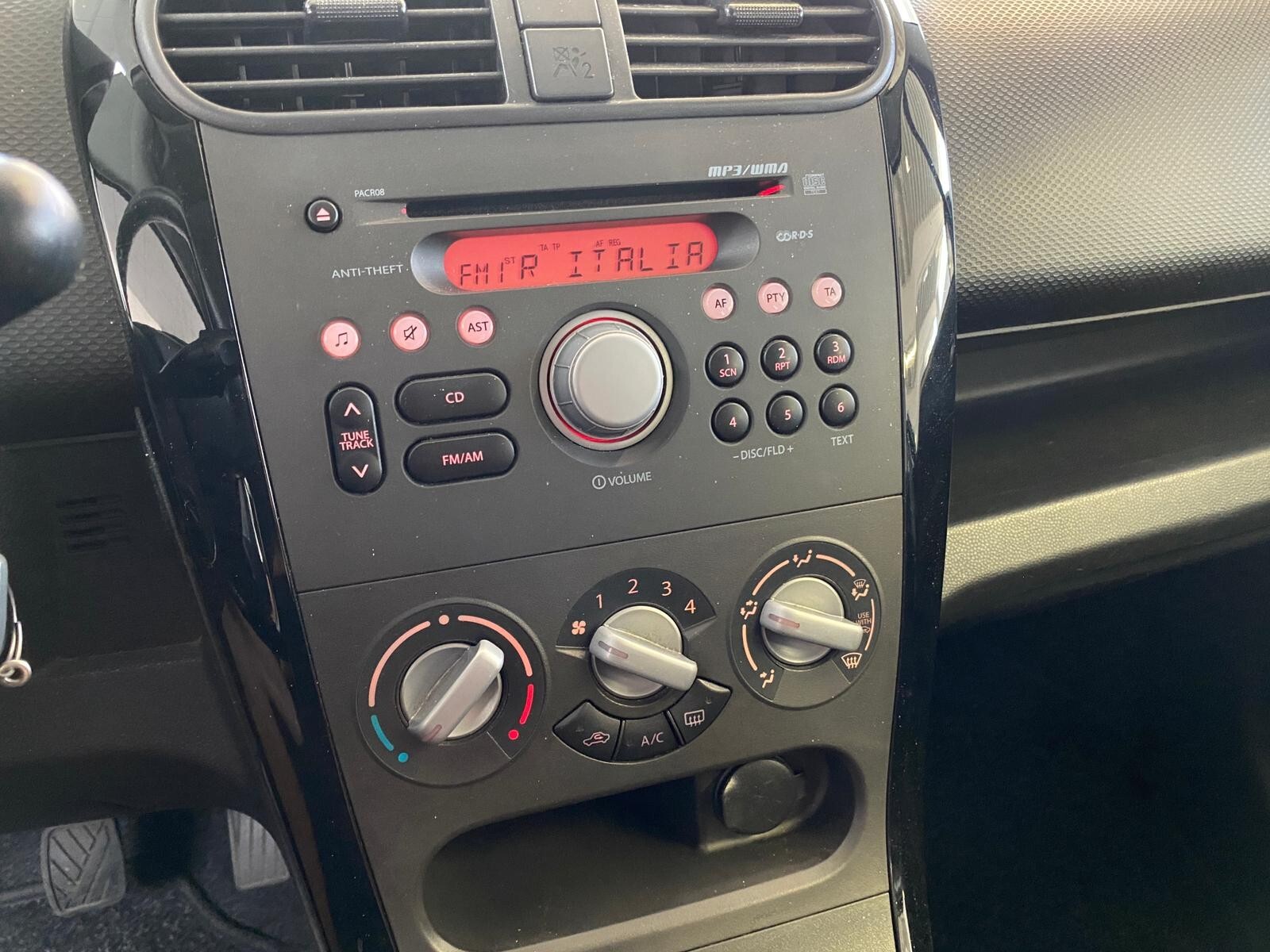 Suzuki Splash 1.0 VVT Style ABS/Clima/Radio/5Porte5Posti