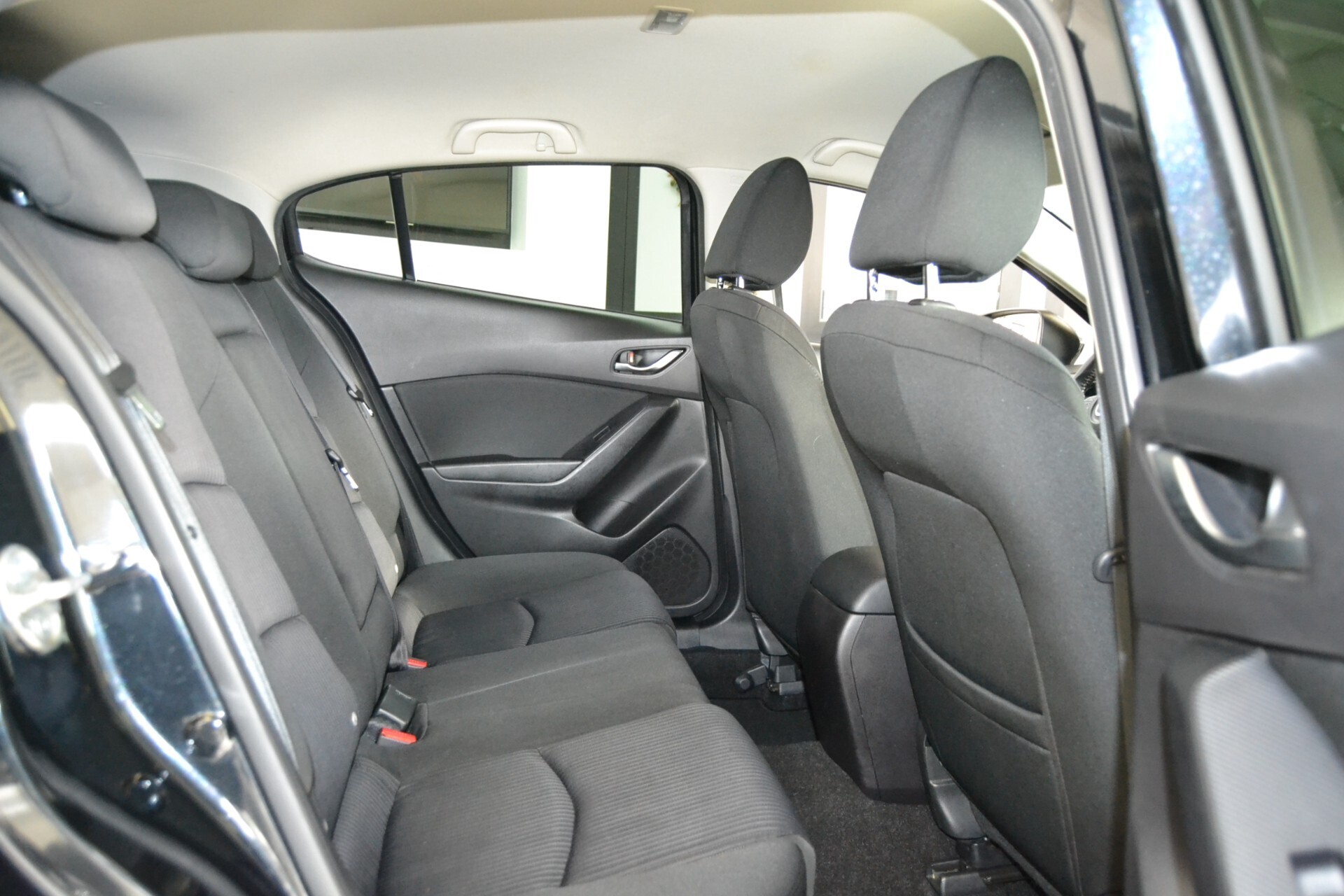 Mazda3 1.5 Skyactiv-D Exceed Cruise/Xenon/UNIPRO