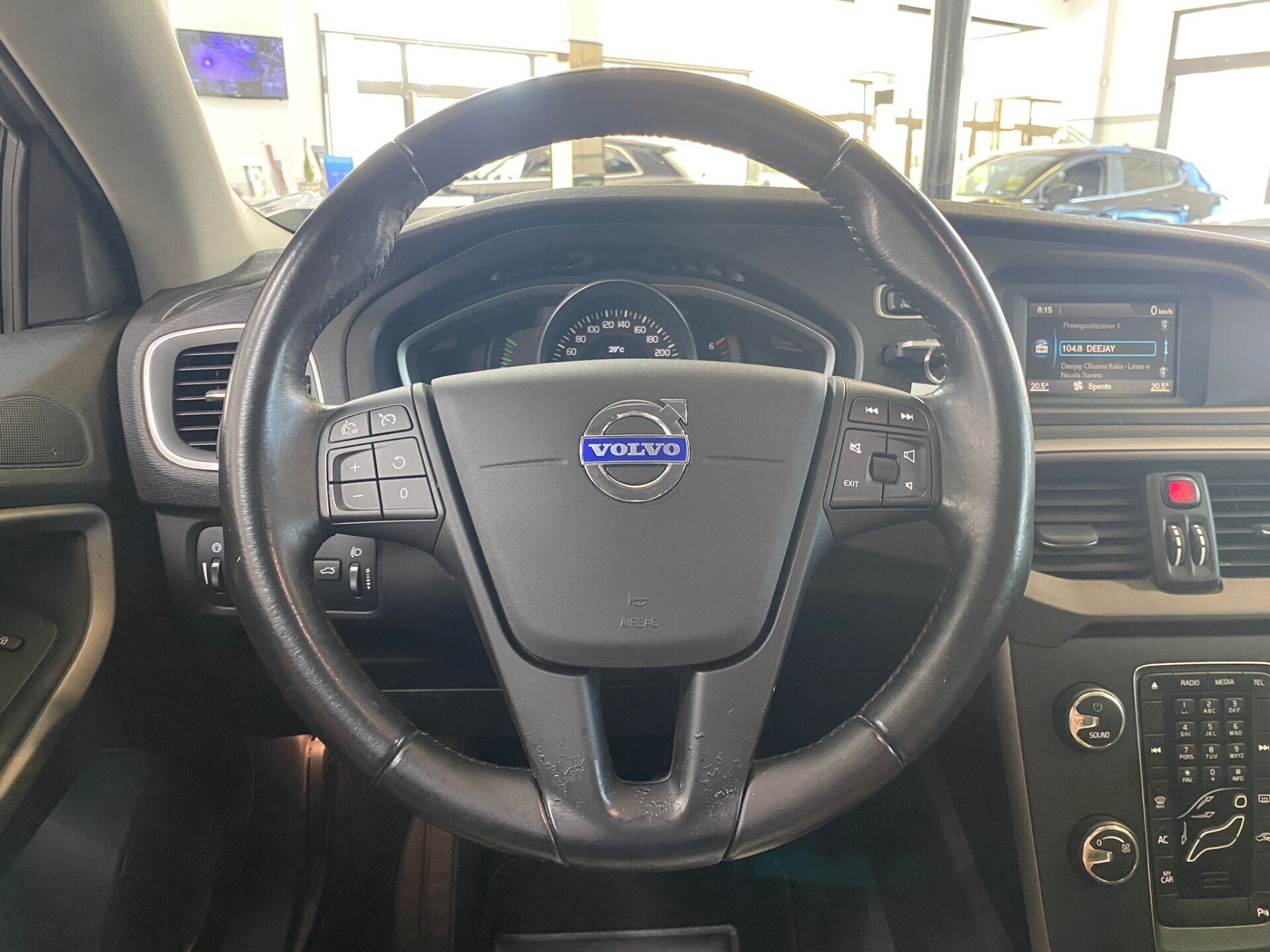 Volvo V40 D2 1.6 Business UniPro/Cruise/KMDOC