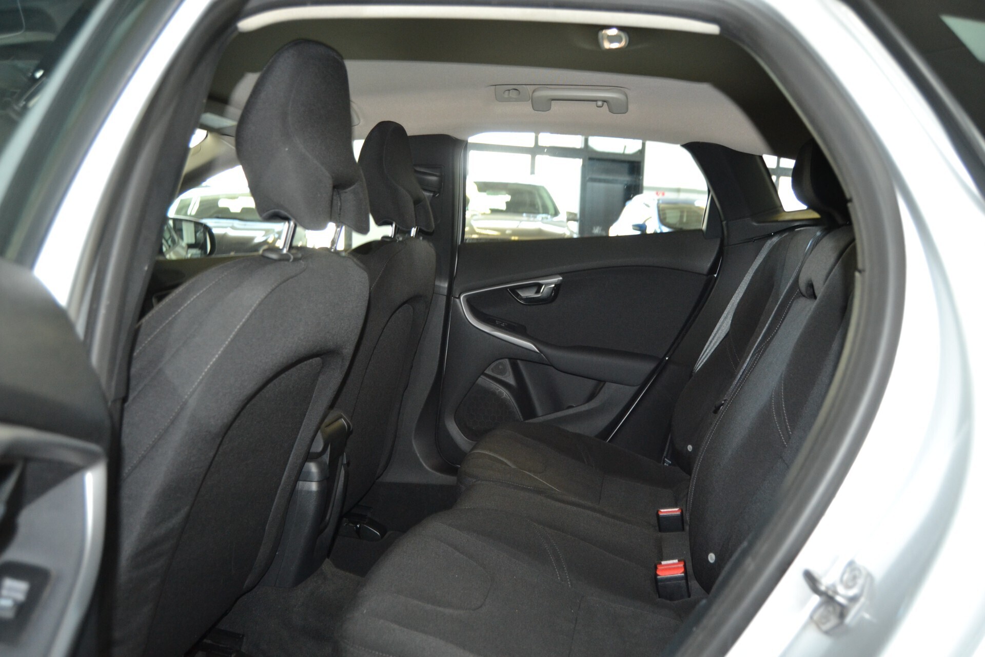 Volvo V40 D2 1.6 Business UniPro/Cruise/KMDOC