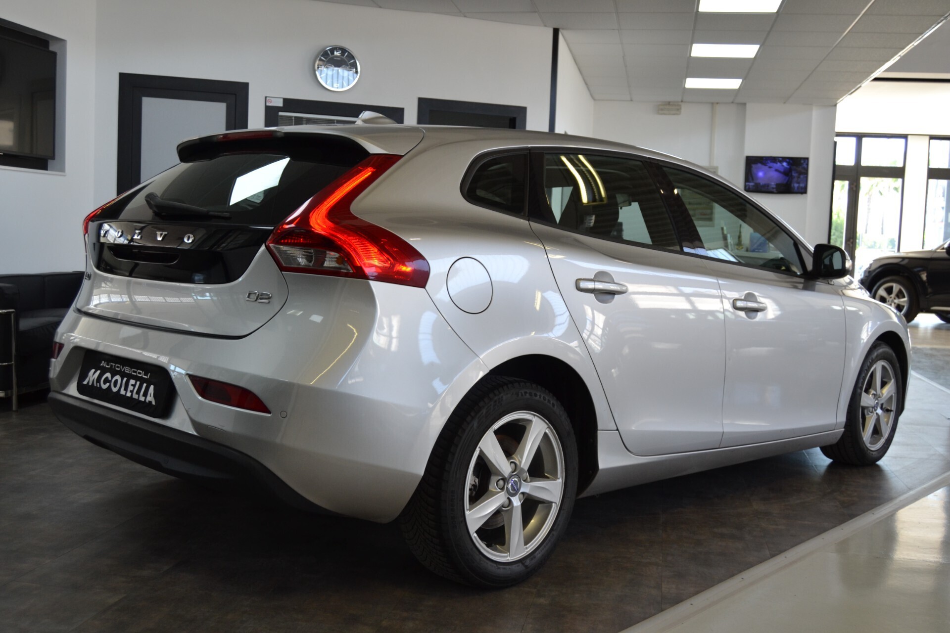 Volvo V40 D2 1.6 Business UniPro/Cruise/KMDOC