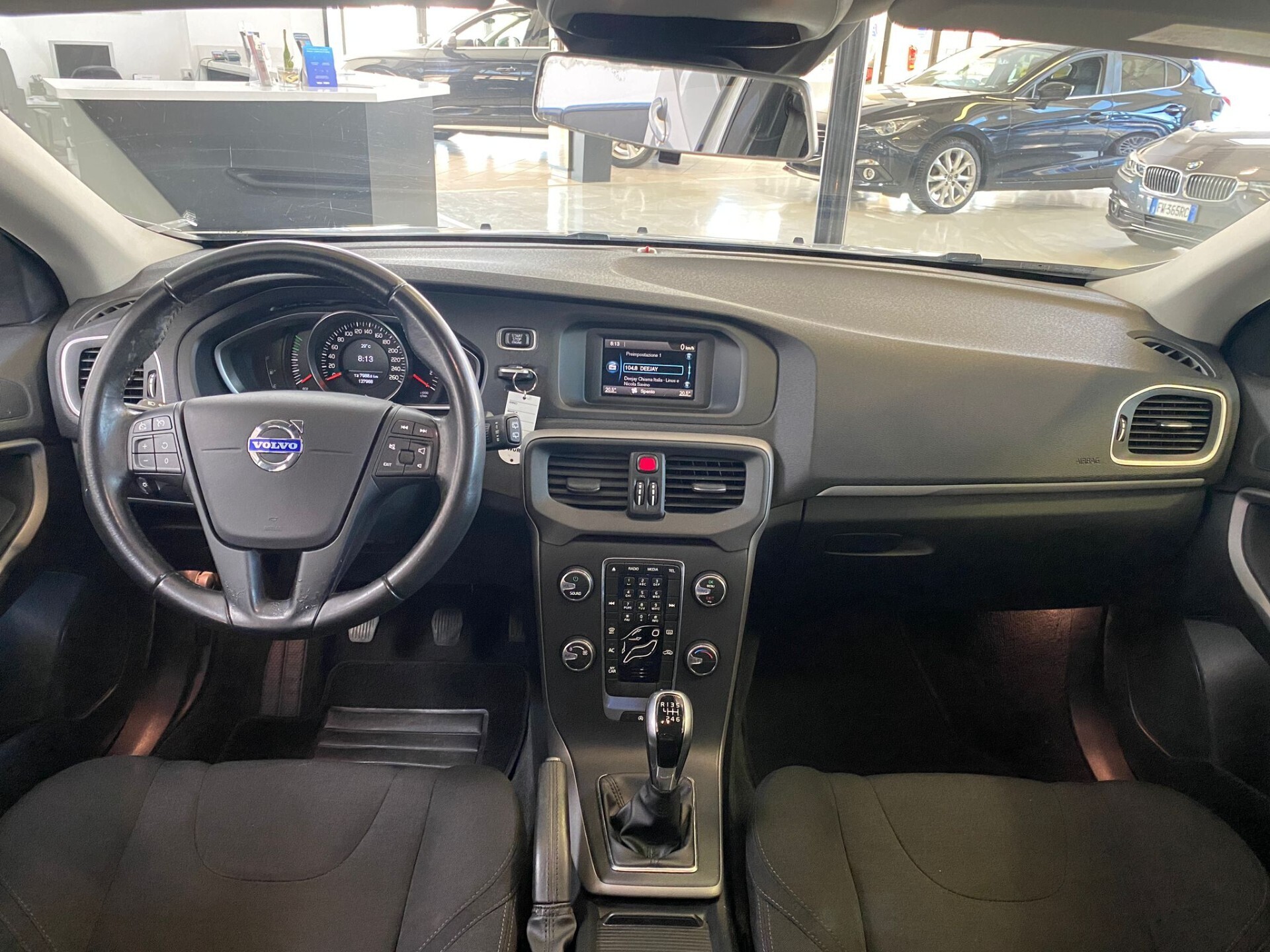 Volvo V40 D2 1.6 Business UniPro/Cruise/KMDOC