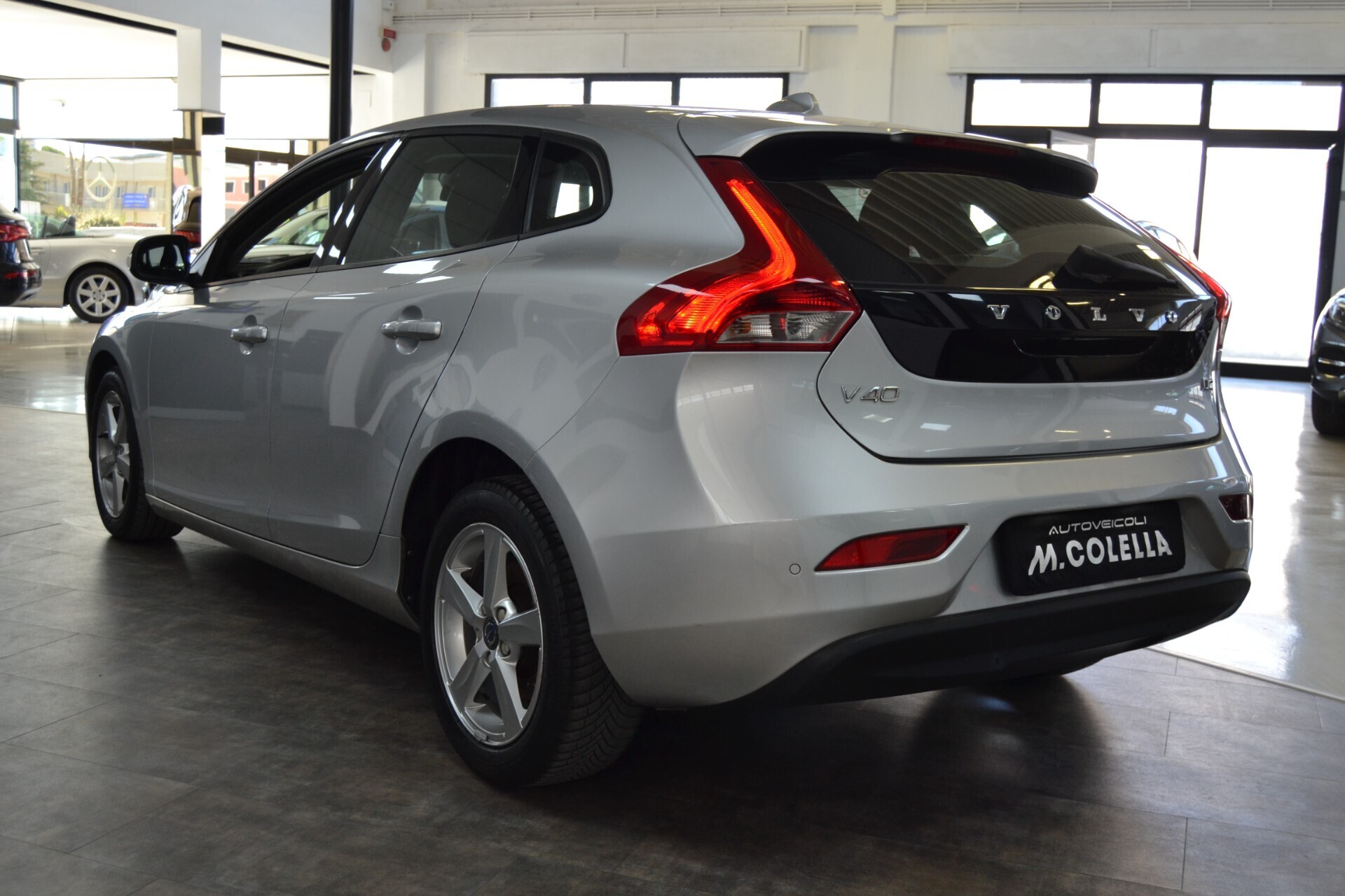 Volvo V40 D2 1.6 Business UniPro/Cruise/KMDOC