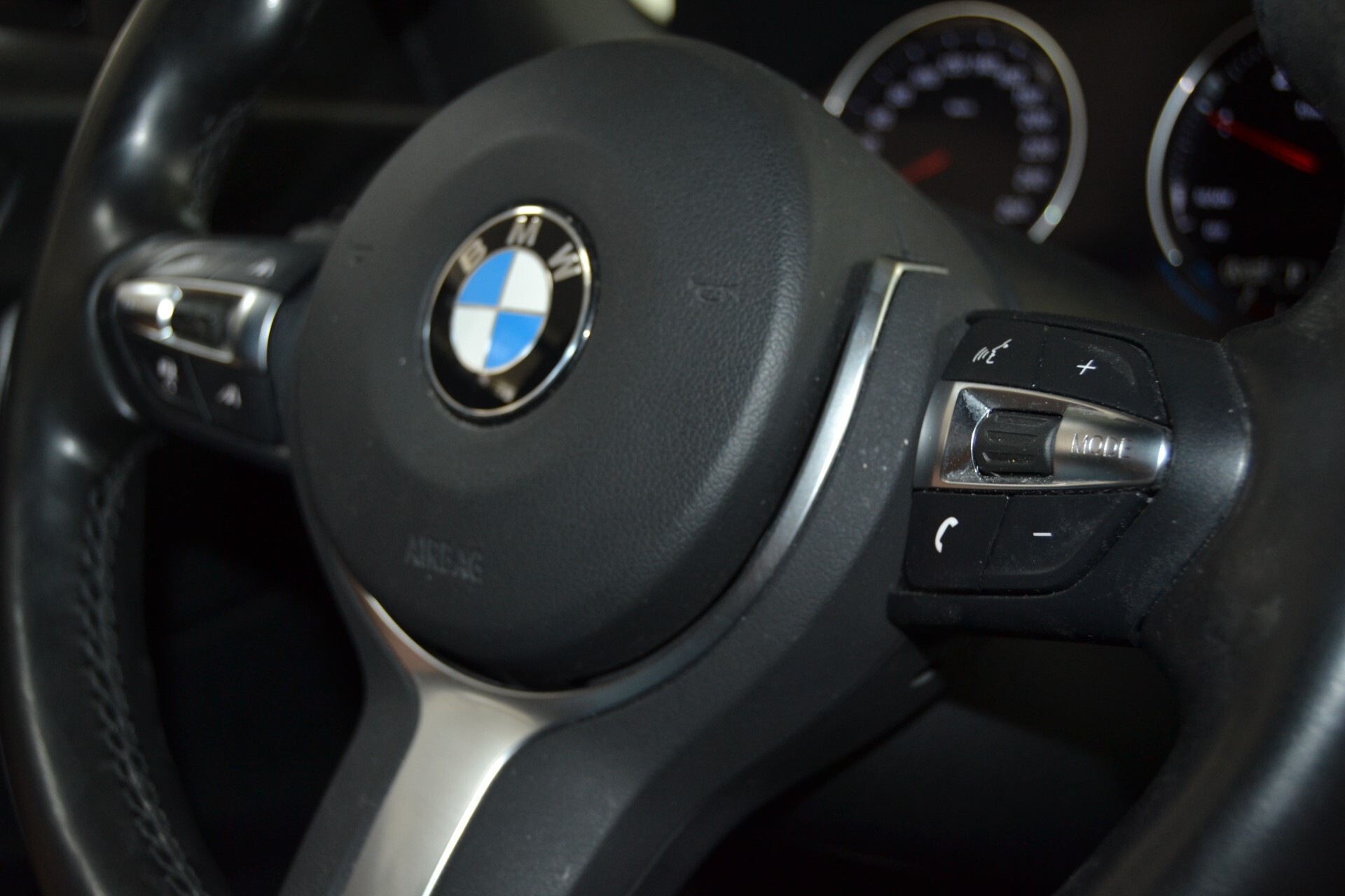Bmw 116D MSport 5P UniPro/Navi/Xenon/Pelle/Auto/CruiseADD