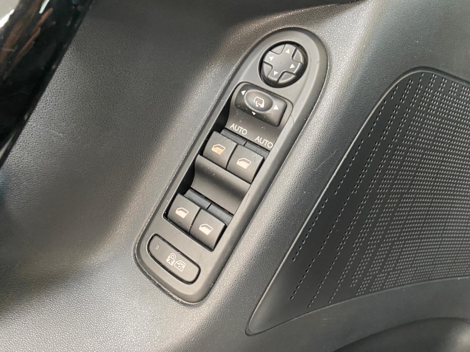Citroen C3 1.4 HDi 70 Exclusive UNIPRO/Cruise/Bluetooth