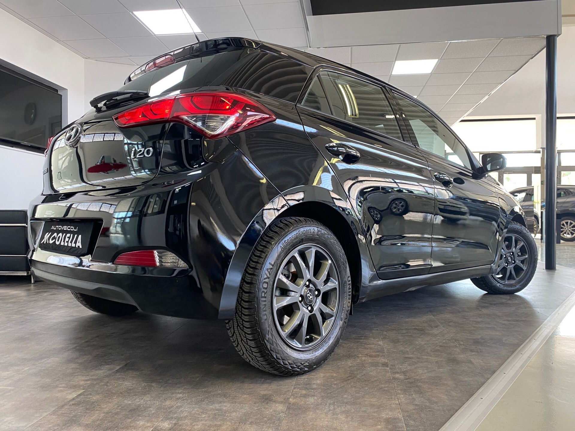 Hyundai i20 1.1 CRDi 12V 5 porte Blackline 6Marce