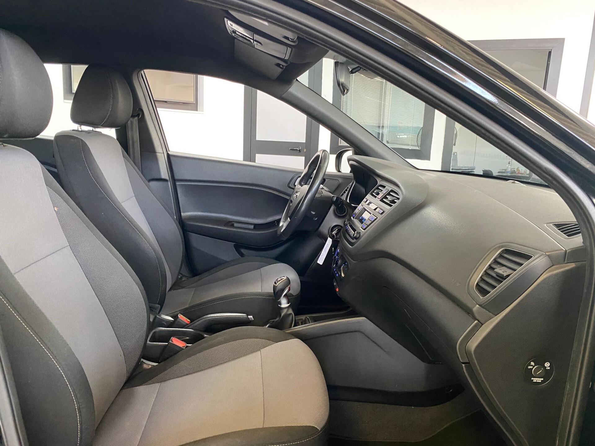 Hyundai i20 1.1 CRDi 12V 5 porte Blackline 6Marce