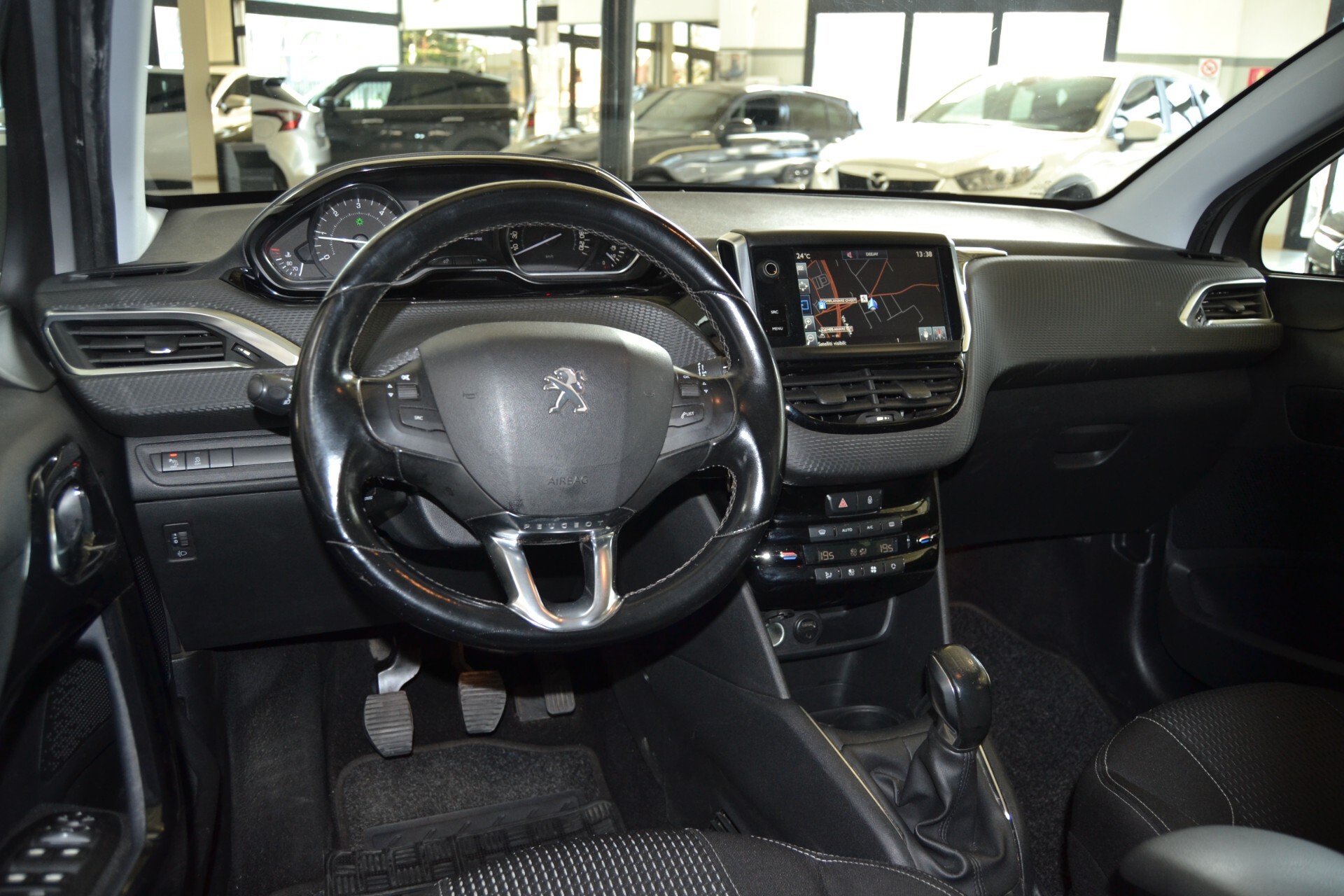 Peugeot 208 BlueHDi 75 5P Allure Navi/UniPRO/KMDOC