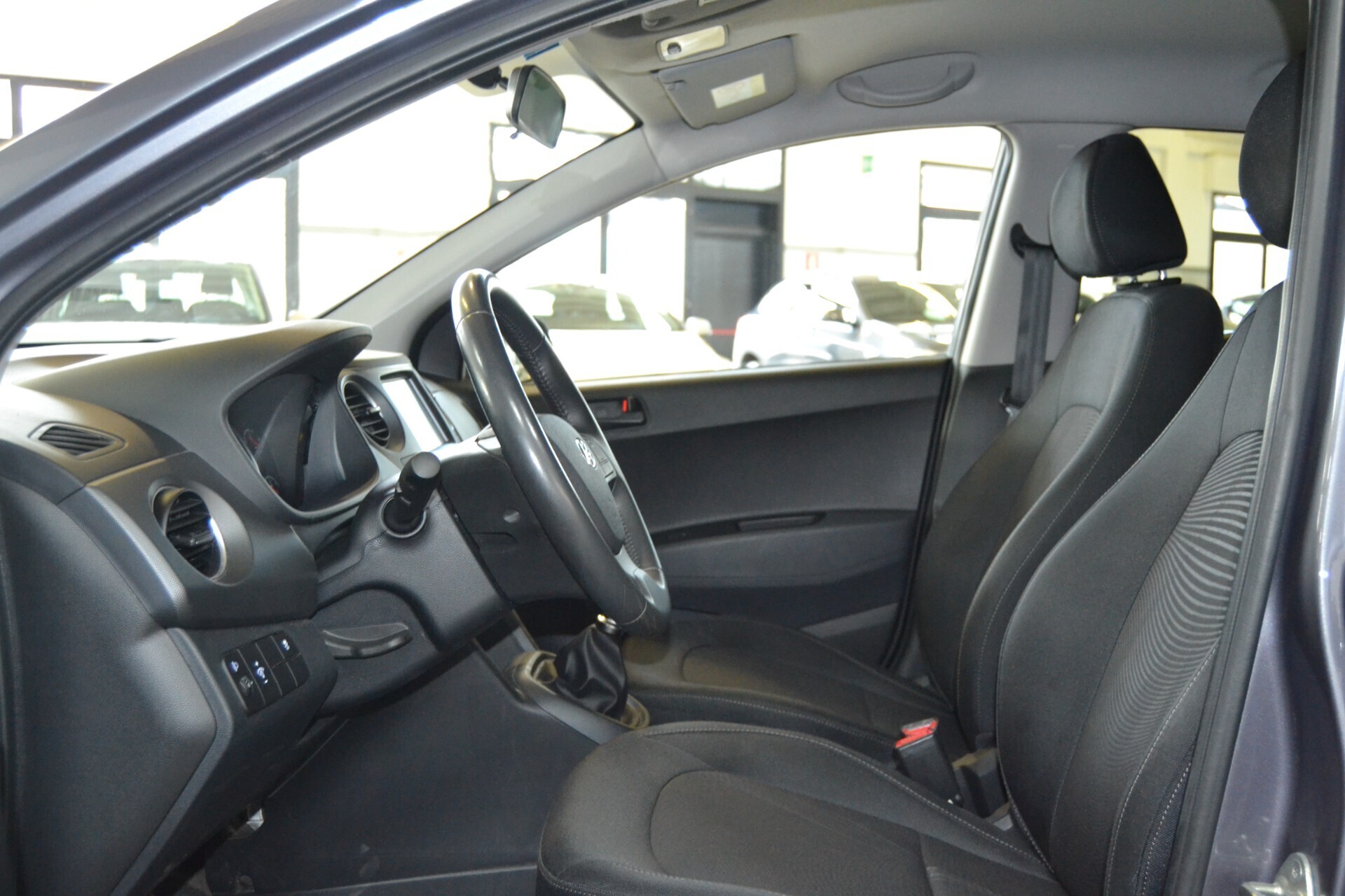 Hyundai i10 1.0 MPI Tech Navi/Cruise/ConnectLINE