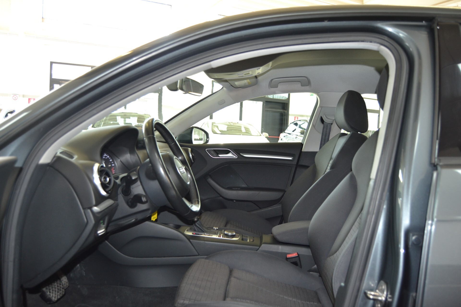 Audi A3 SPB 1.6 TDI S Tronic Sport Navi/Xenon/C.Auto