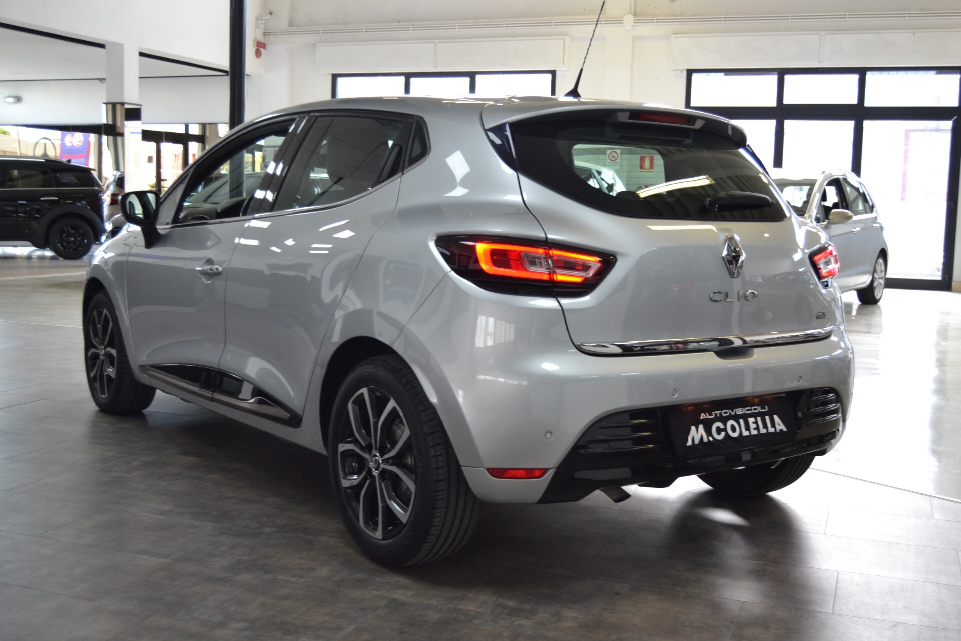 Renault Clio 1.5 dCi 75 CV Intens Navi/Xenon/Cruise/T.cam