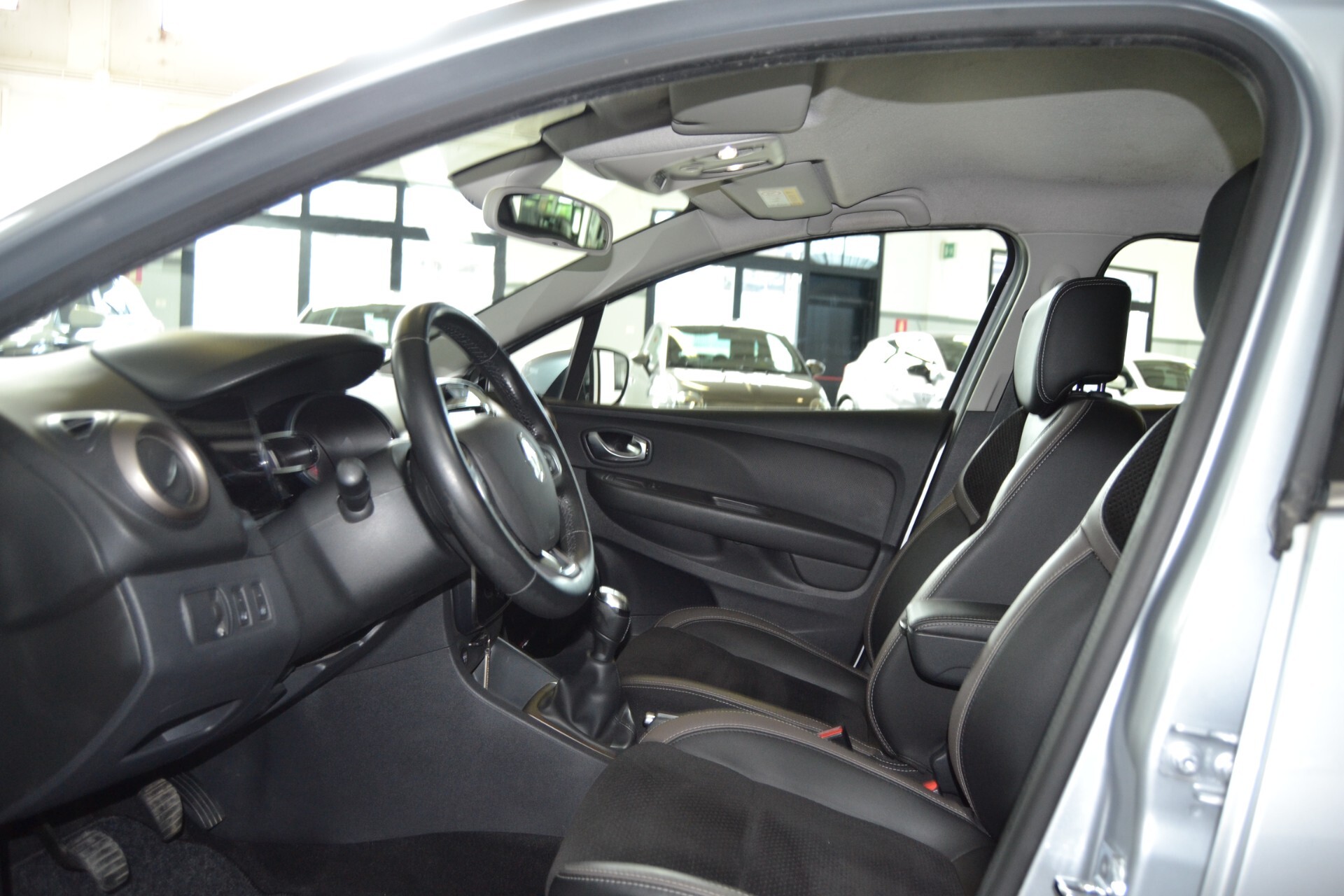 Renault Clio 1.5 dCi 75 CV Intens Navi/Xenon/Cruise/T.cam