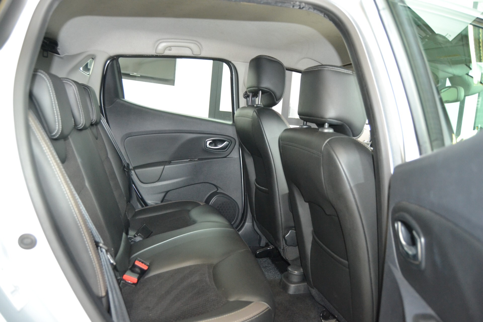 Renault Clio 1.5 dCi 75 CV Intens Navi/Xenon/Cruise/T.cam