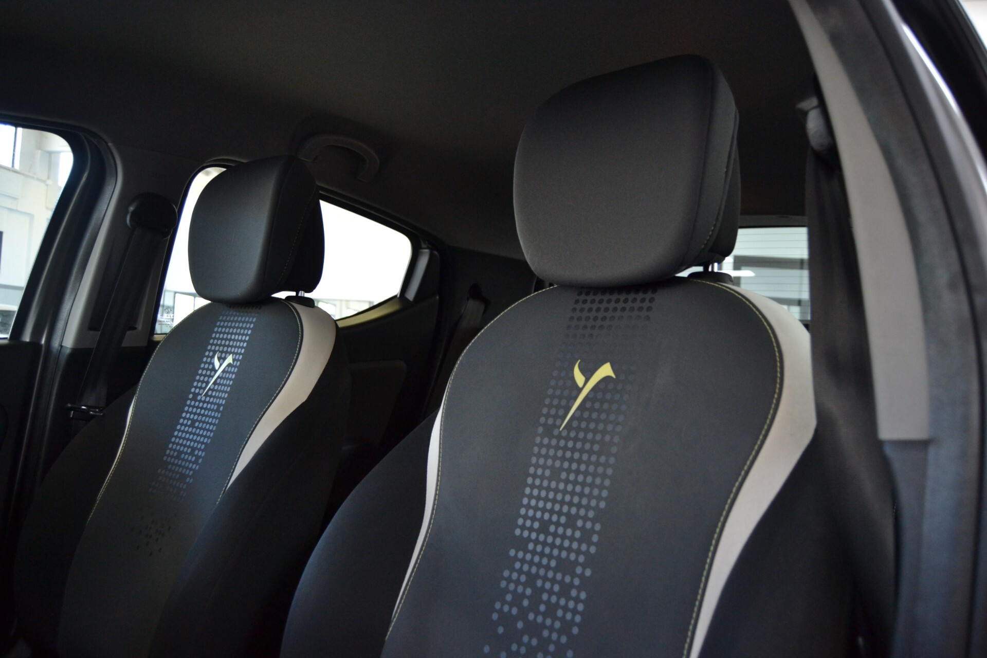 Lancia Ypsilon 0.9 TwinAir 85 CV 5 porte Metano Ecochic Elefantino