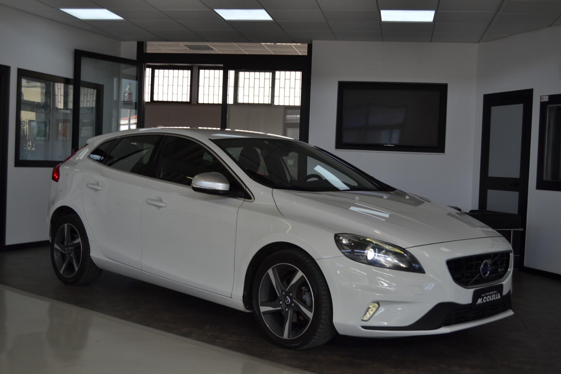 Volvo V40 D2 1.6 R-Design UniPro/Navi/Xenon/Cruse/Pelle