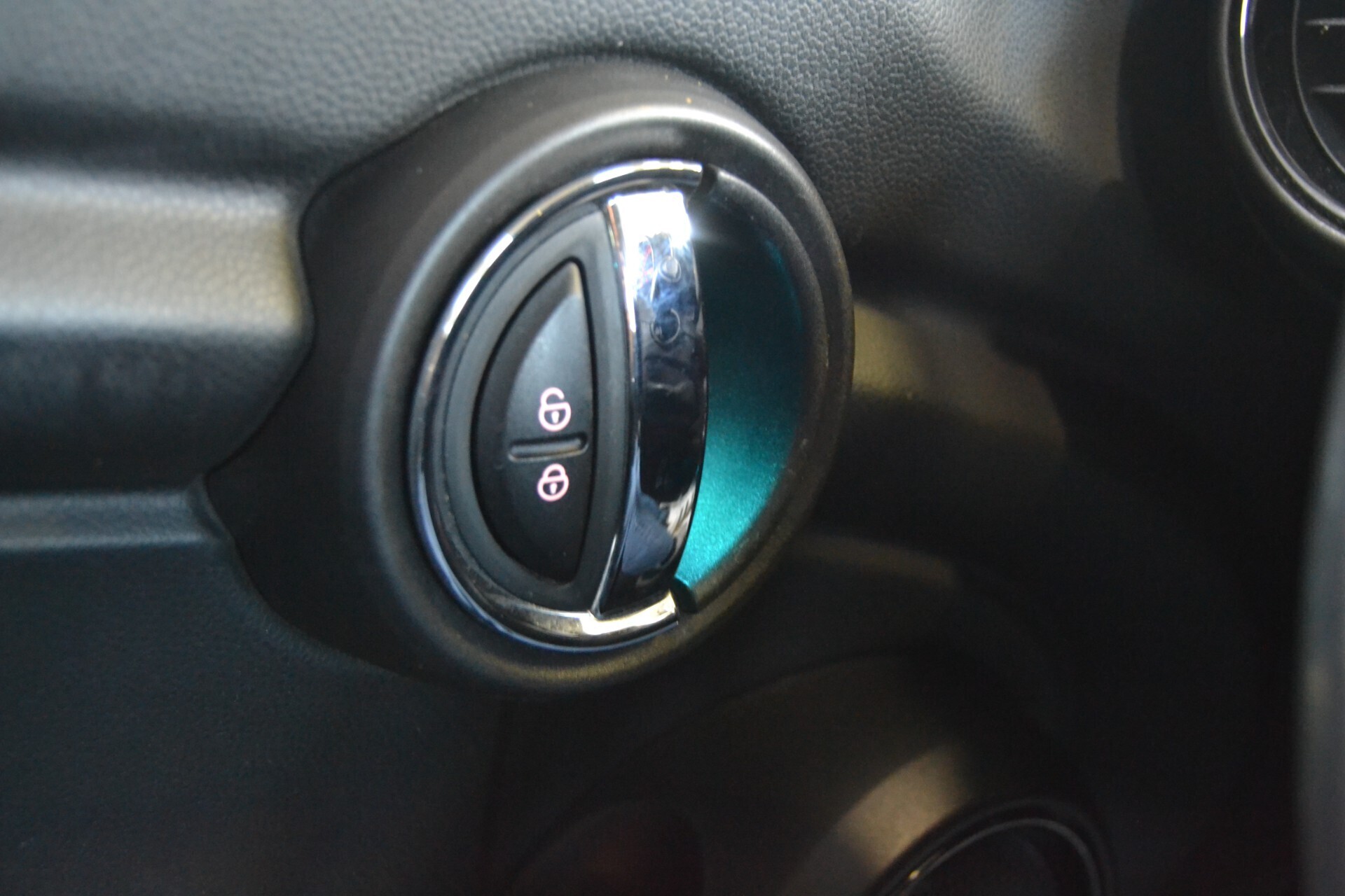 Mini Cooper 1.5D 5PORTE/Xenon/Cruise/115Cv