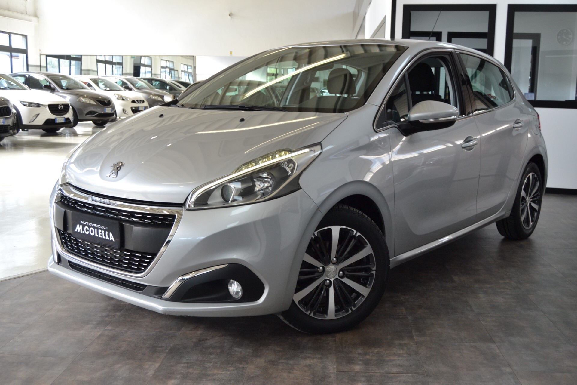 Peugeot 208 BlueHDi 75 5P Allure Navi/UniPRO/KMDOC