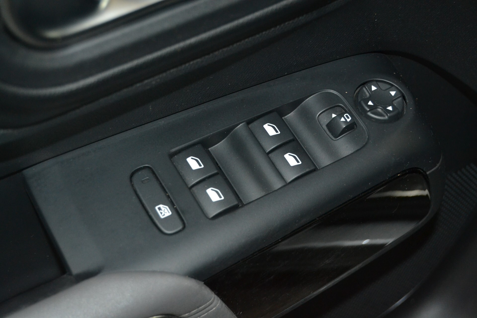 Citroen C5 Aircross BlueHDi 130 EAT8 Shine UNIPRO/KMDOC