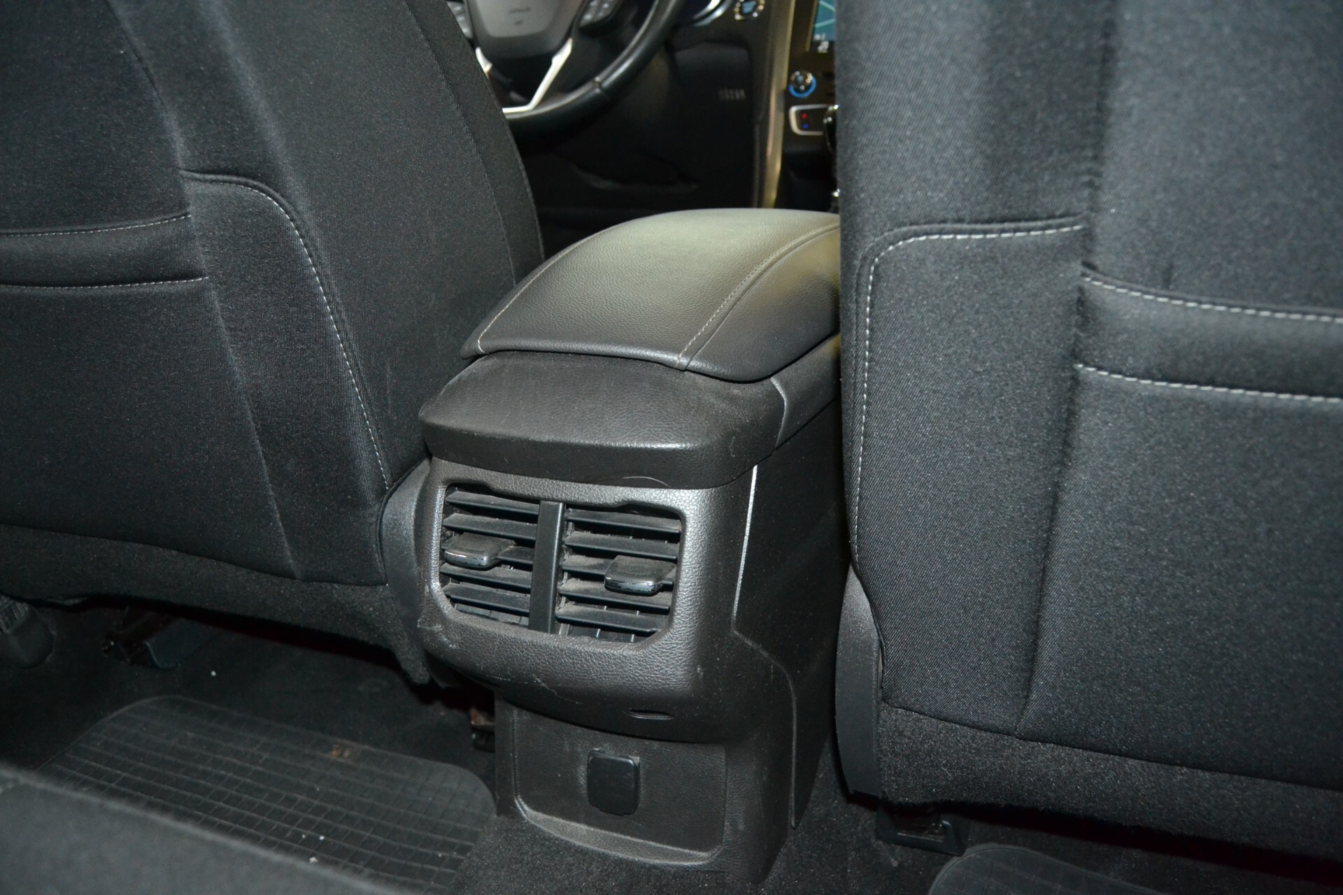 Ford Mondeo 1.5 TDCi 120CV Titanium Navi/Cruise/KMDOC