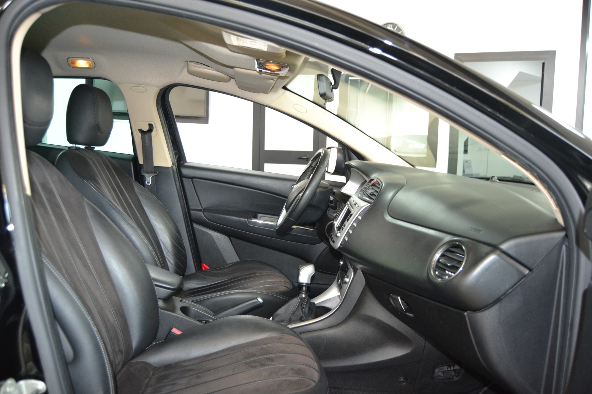 Lancia Delta 1.6 MJT Platino UniPro/Navi/Cruise/KMDOC