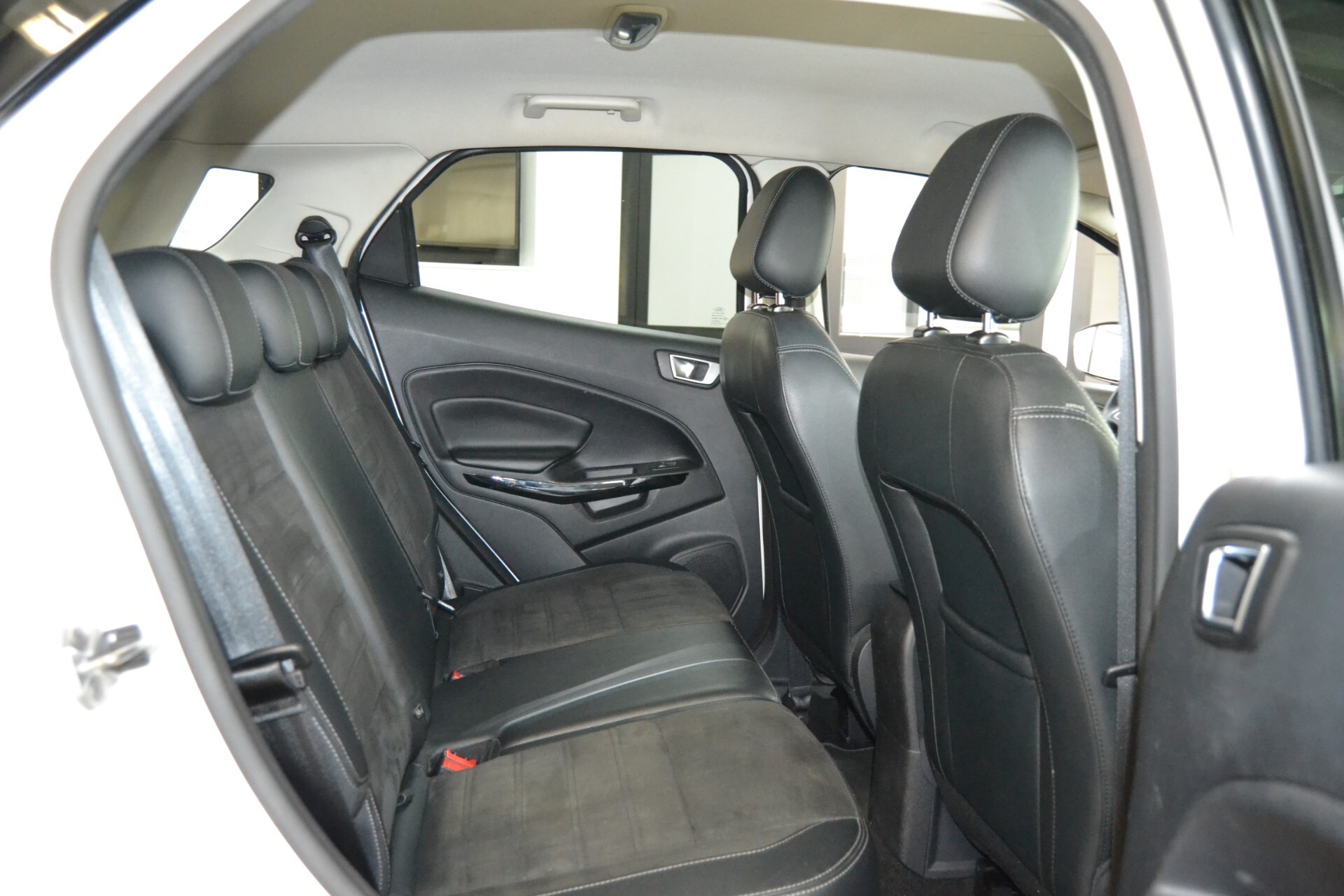 Ford EcoSport 1.5 TDCi ST-Line UniPro/Navi/Telecamera/LED