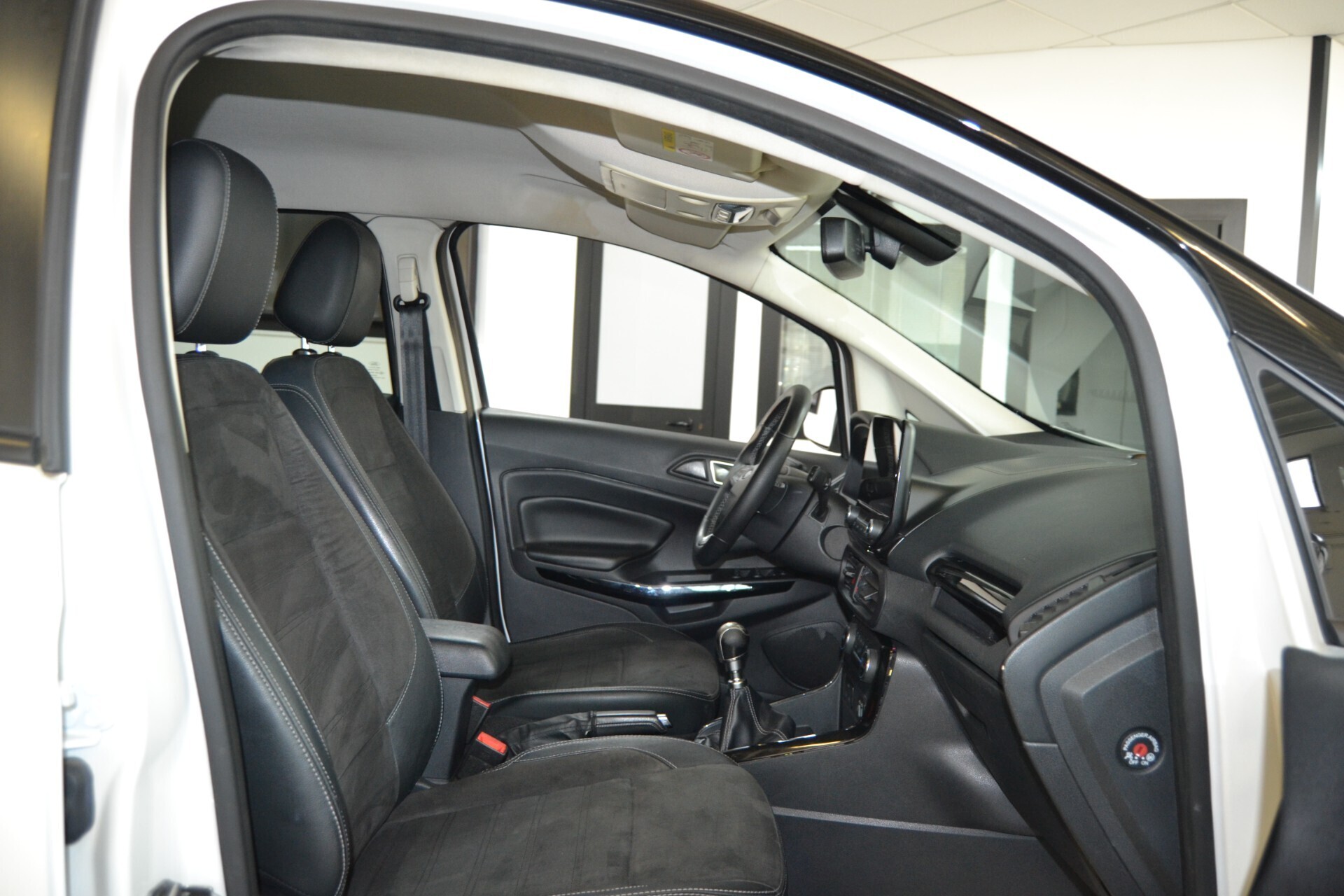 Ford EcoSport 1.5 TDCi ST-Line UniPro/Navi/Telecamera/LED