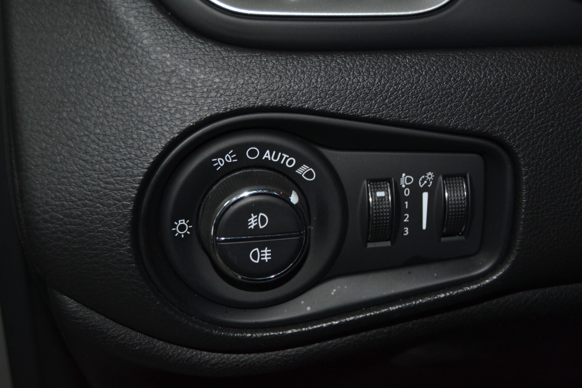 Jeep Renegade 1.6 Mjt 120 CV Limited Navi/Pelle/Gancio/XENON