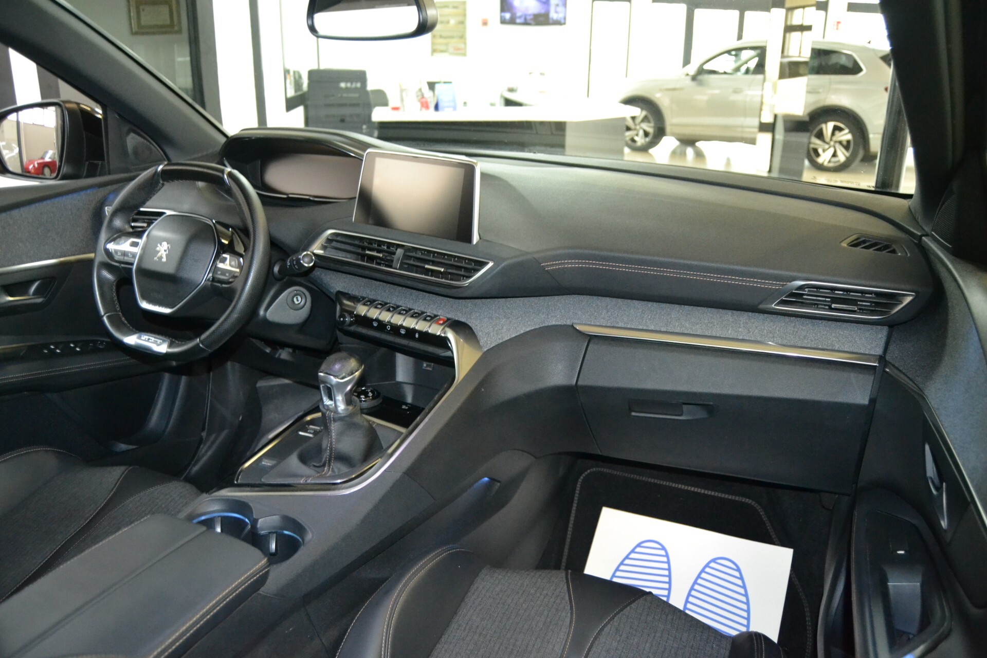 Peugeot 3008 BlueHDi 130CV GT-Line Navi/Pelle/Xenon/UNIPRO