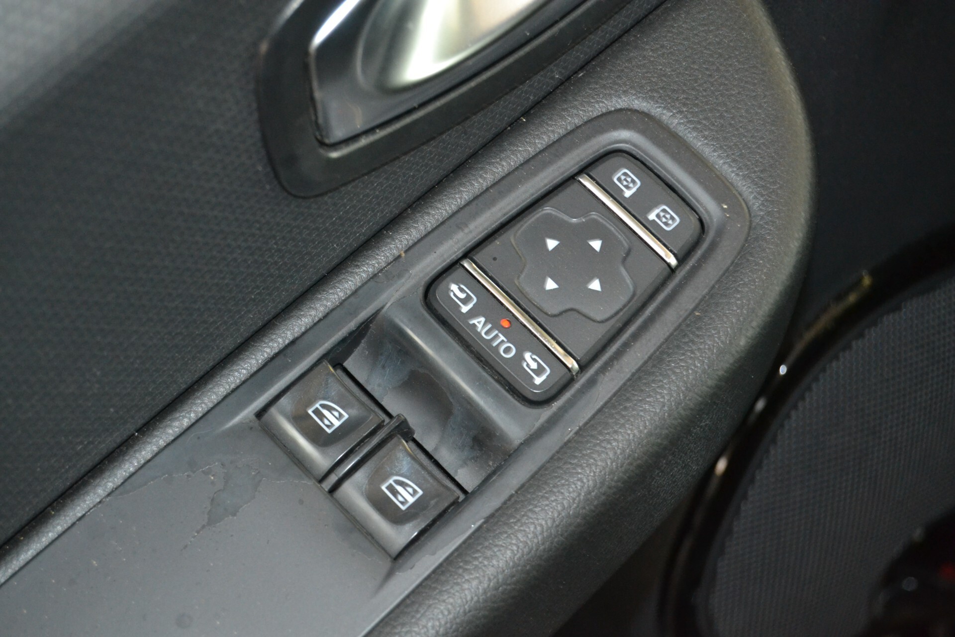 Renault Clio 1.5 DCI 75CV Moschino FULLSET