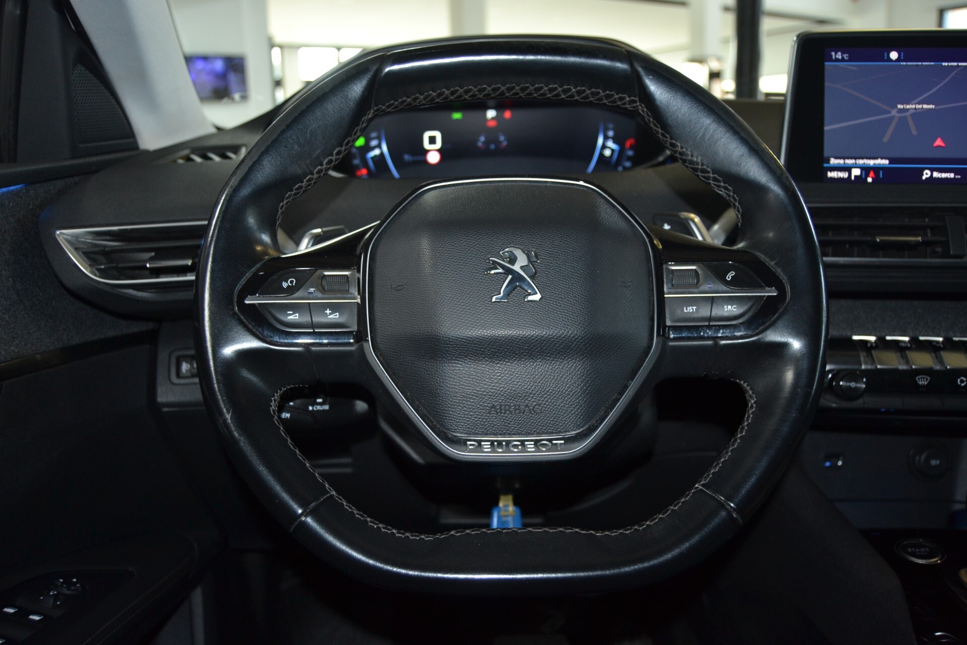 Peugeot 3008 BlueHDi 120 EAT6 Allure Navi/Cruise/KMDOC