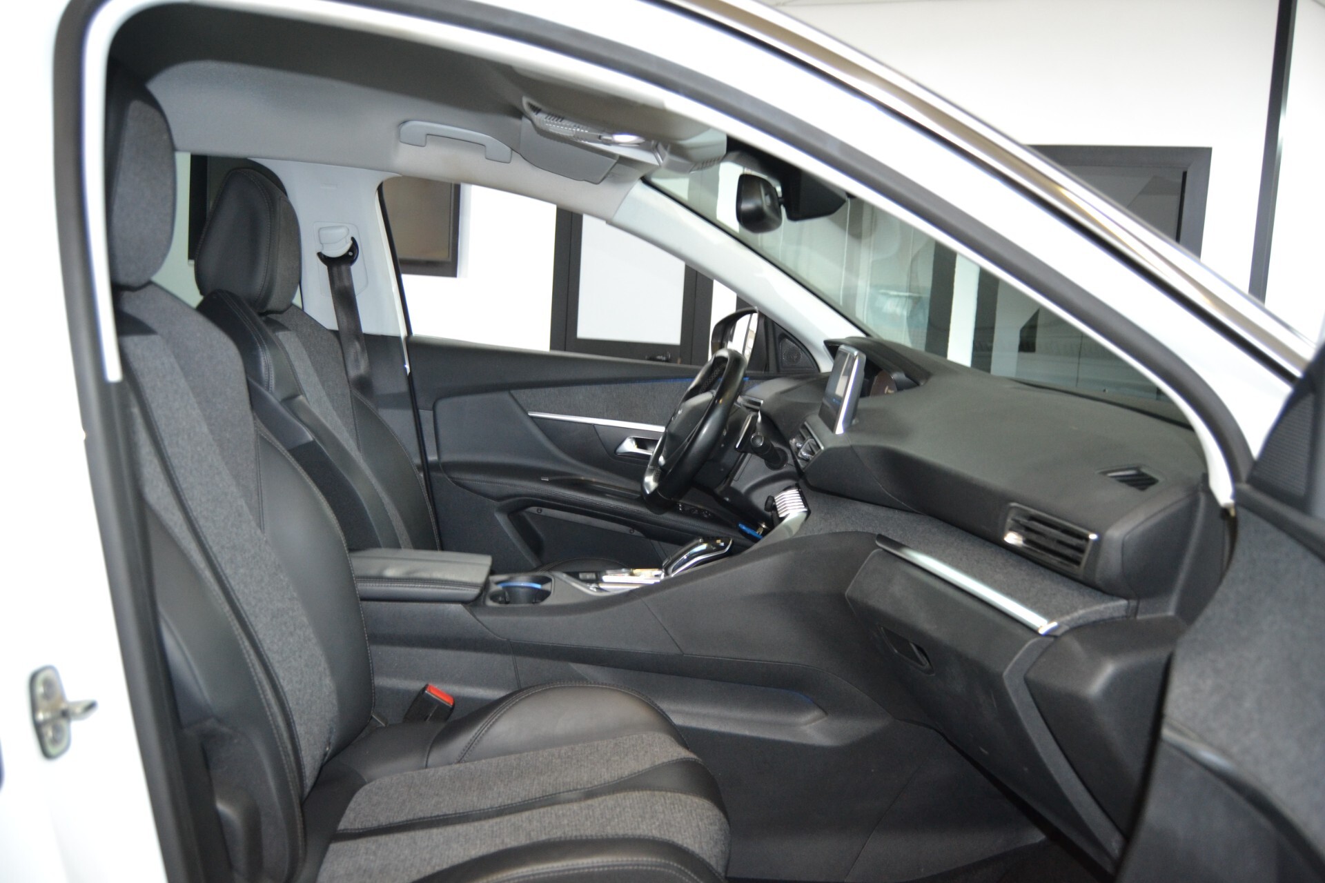 Peugeot 3008 BlueHDi 120 EAT6 Allure Navi/Cruise/KMDOC