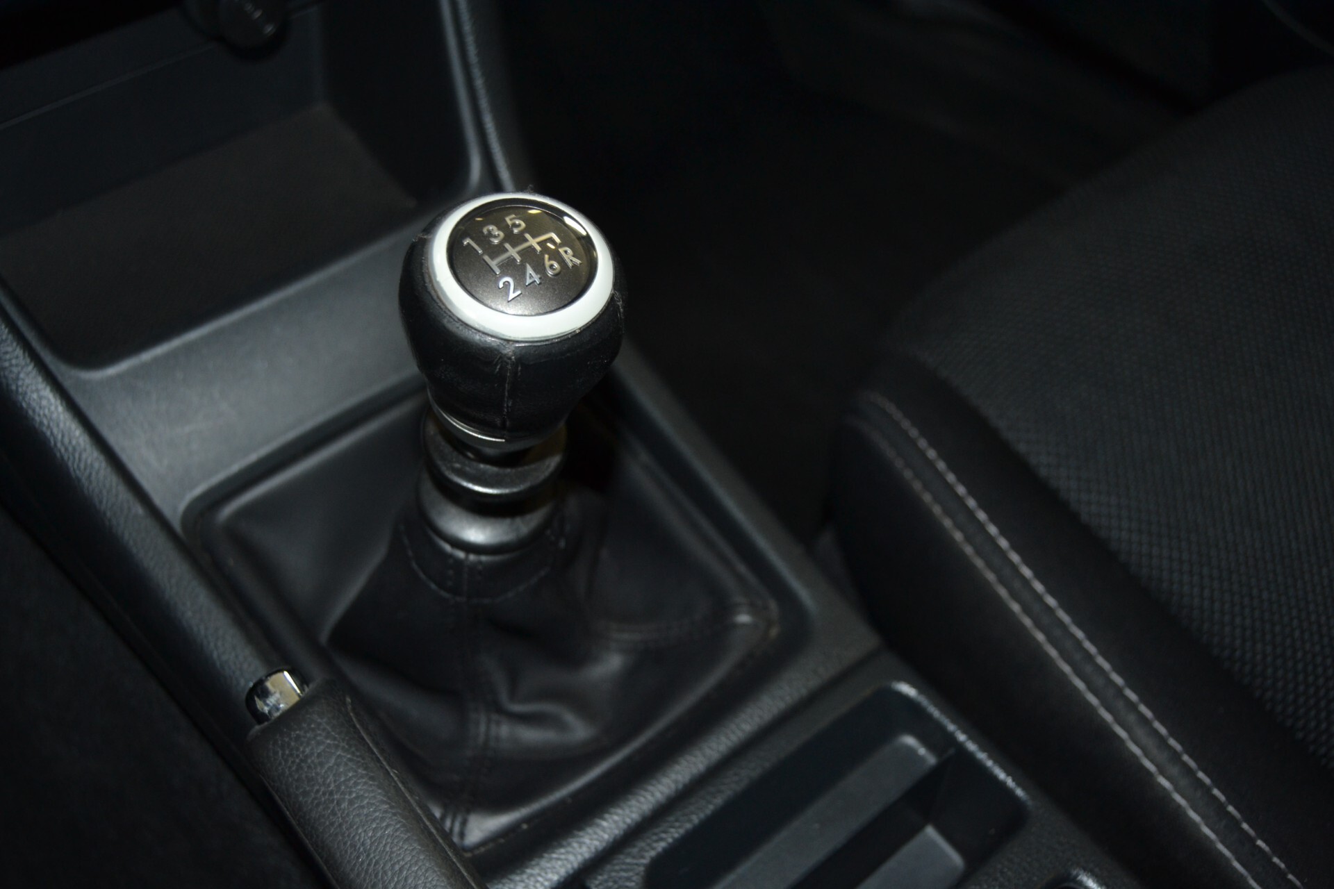 Subaru XV 2.0D 4WD Style UniPro/KMDOC/T.Cam