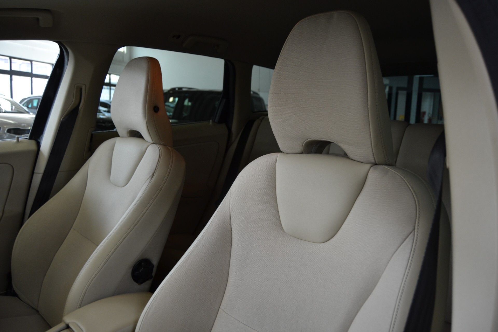 Volvo XC60 2.0 D3 Momentum KMDOC/Fatture/Tagliandi