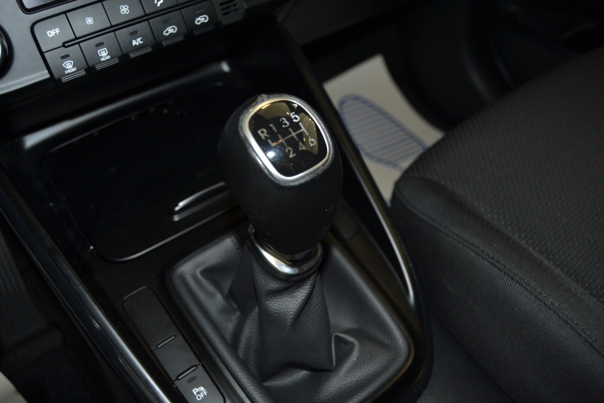 Kia Carens 1.7 CRDi 115 CV Class UniPro/KmDoc/Cruise