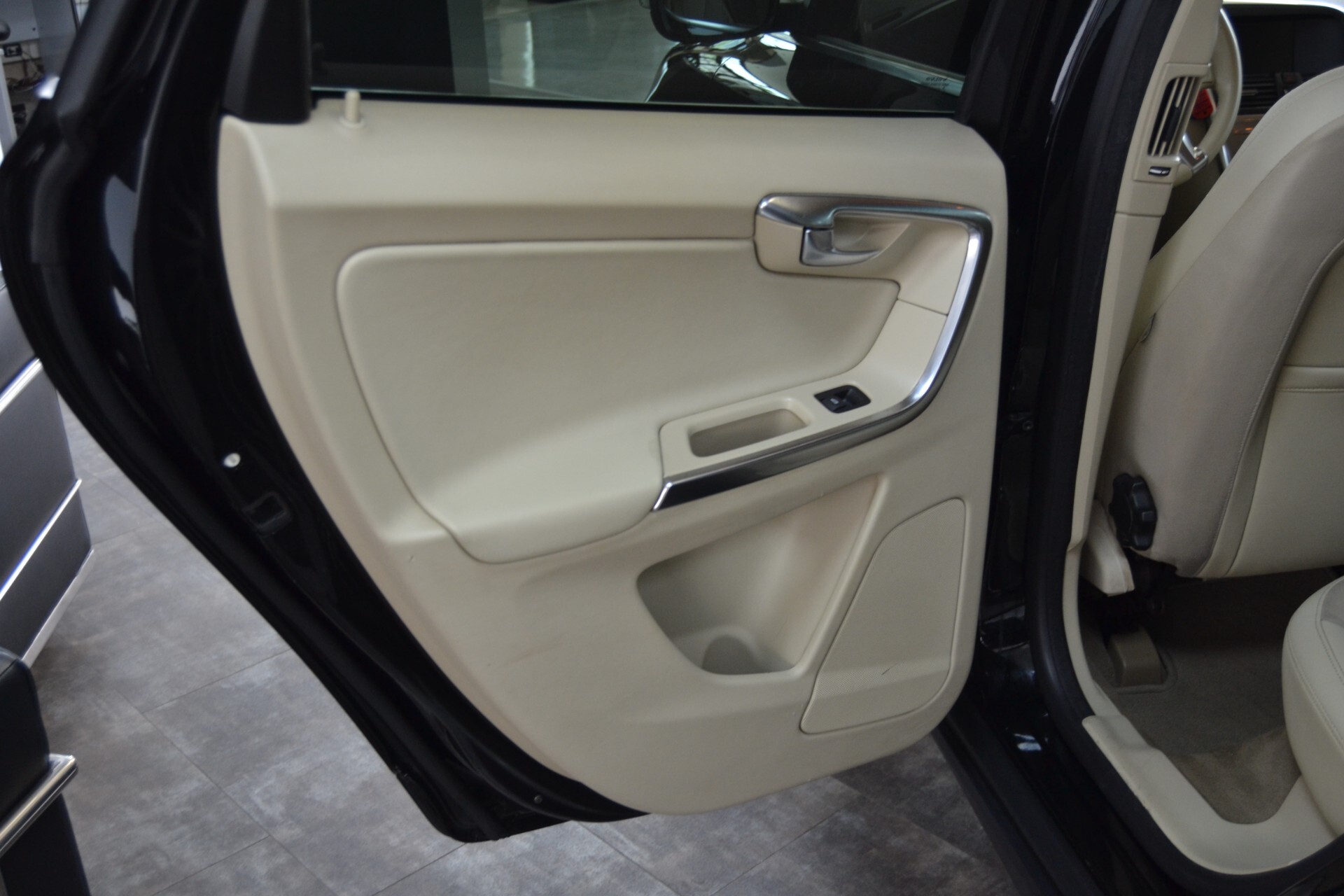 Volvo XC60 2.0 D3 Momentum KMDOC/Fatture/Tagliandi