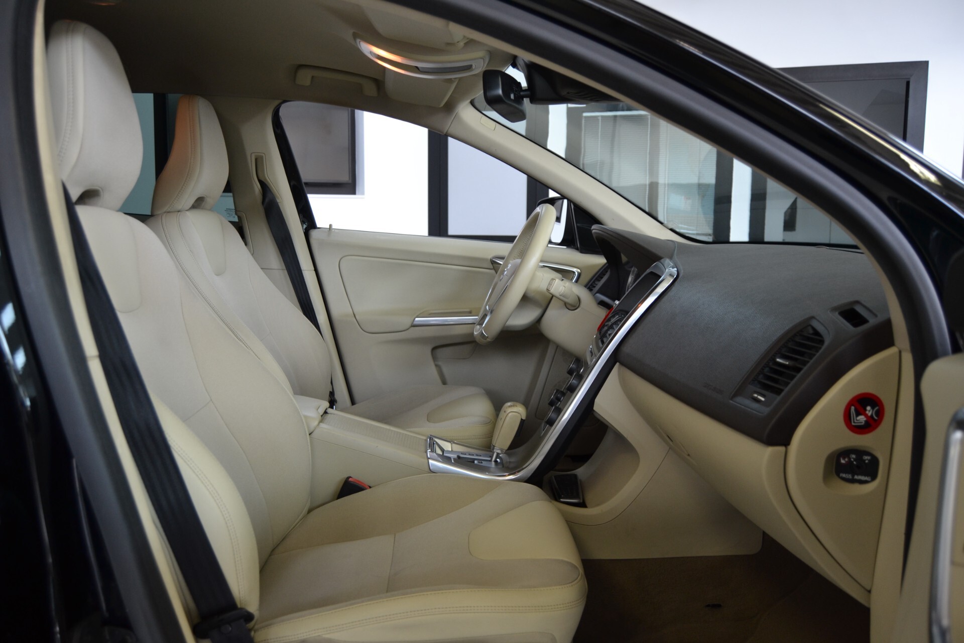 Volvo XC60 2.0 D3 Momentum KMDOC/Fatture/Tagliandi