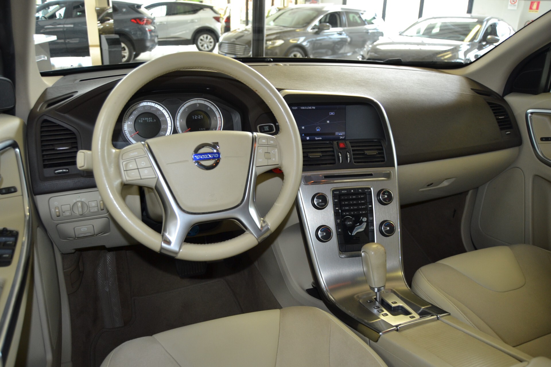 Volvo XC60 2.0 D3 Momentum KMDOC/Fatture/Tagliandi