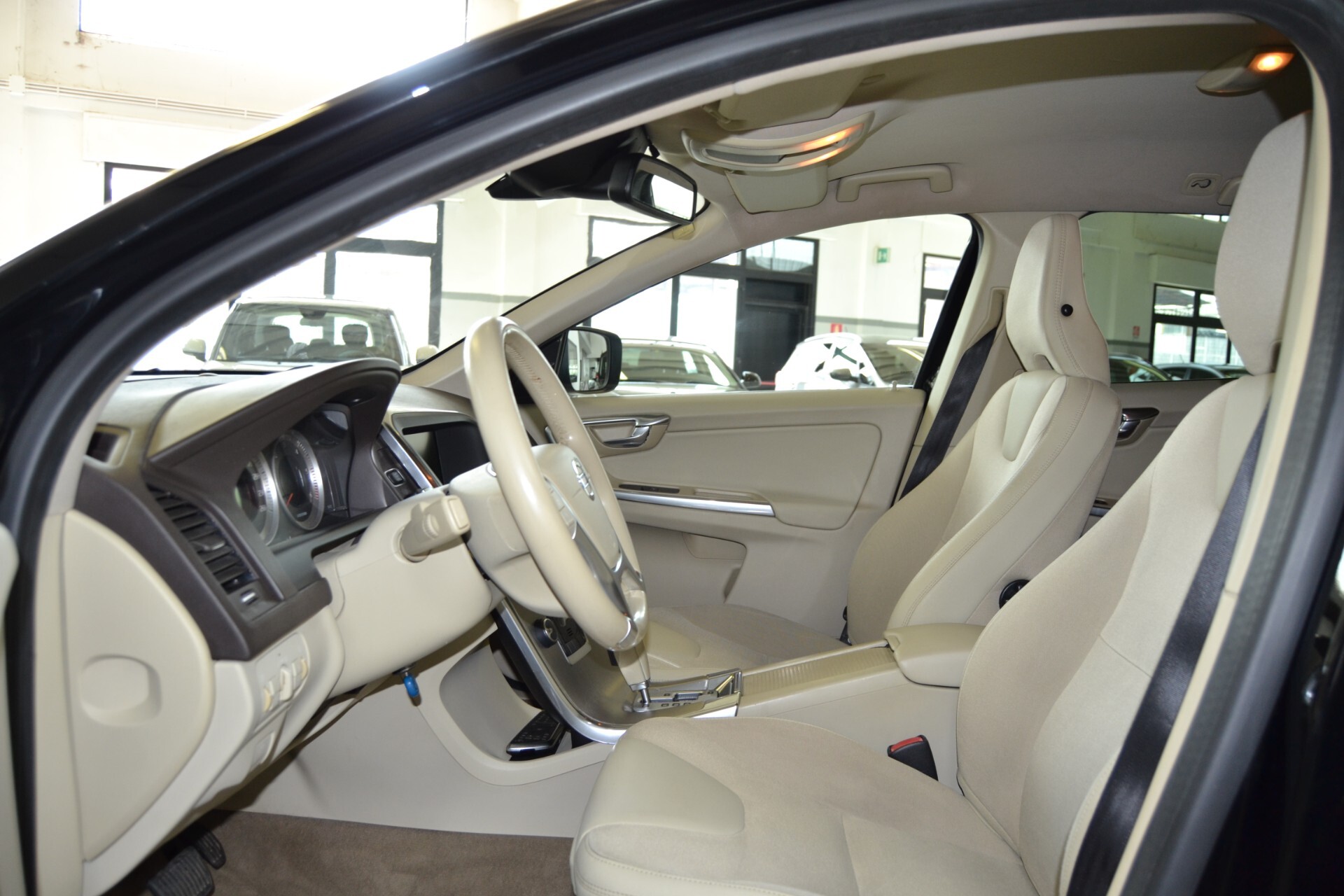 Volvo XC60 2.0 D3 Momentum KMDOC/Fatture/Tagliandi