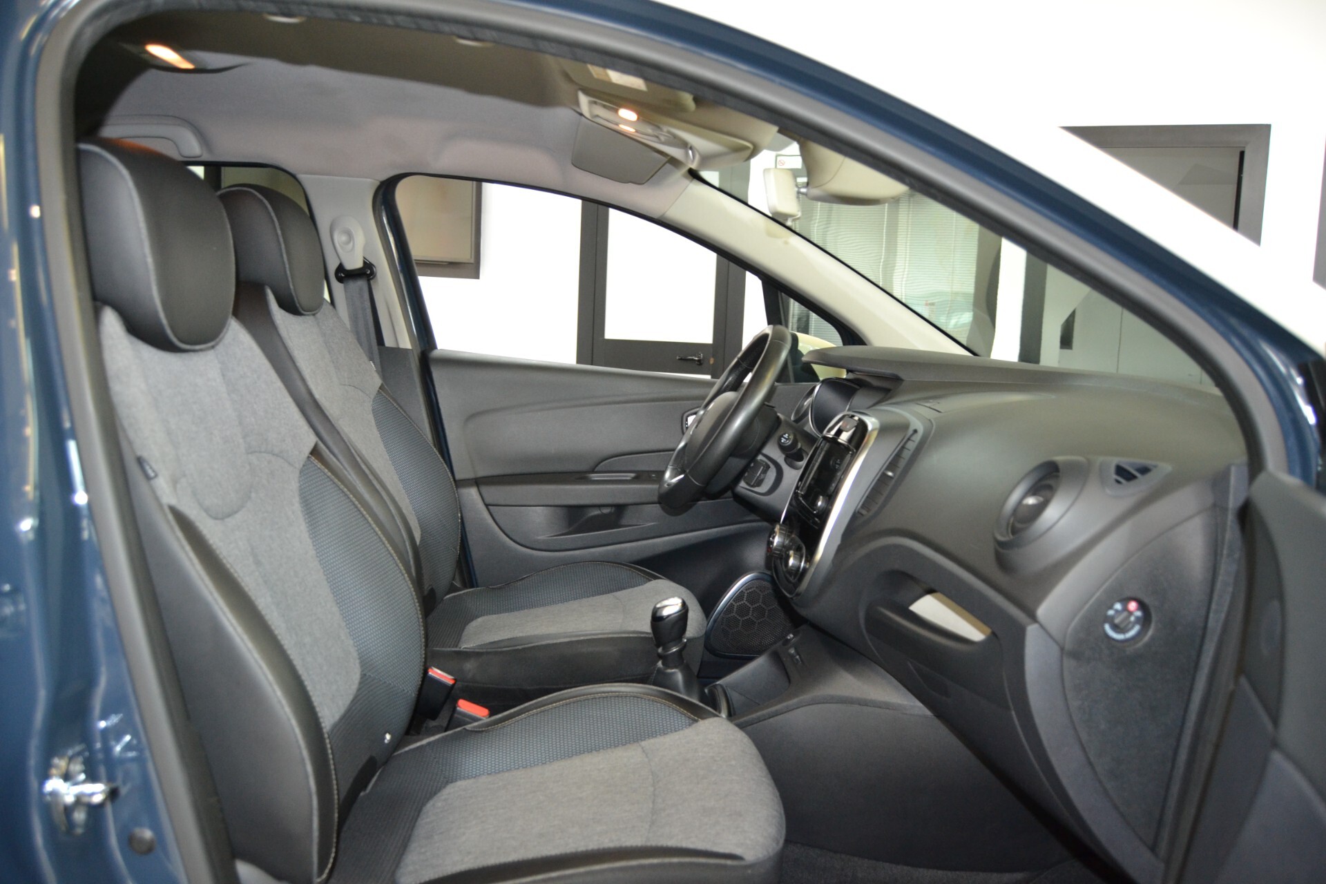 Renault Captur 1.5DCI 110CV INTENS Navi/Led/UniPRO