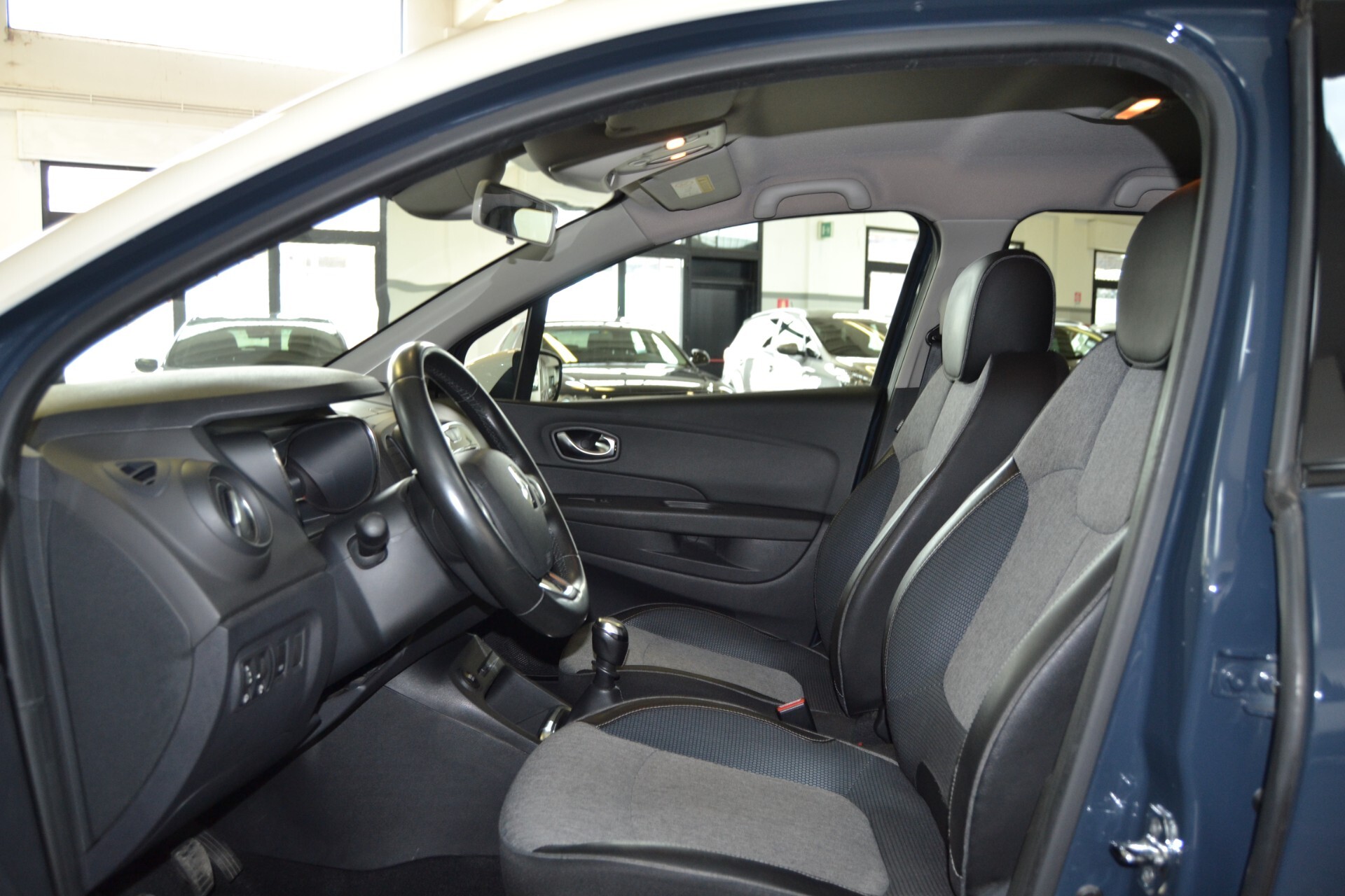 Renault Captur 1.5DCI 110CV INTENS Navi/Led/UniPRO