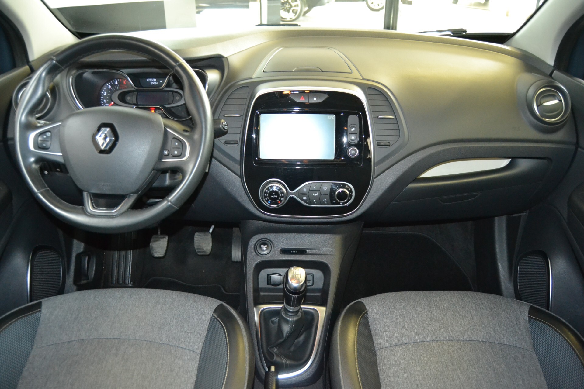 Renault Captur 1.5DCI 110CV INTENS Navi/Led/UniPRO